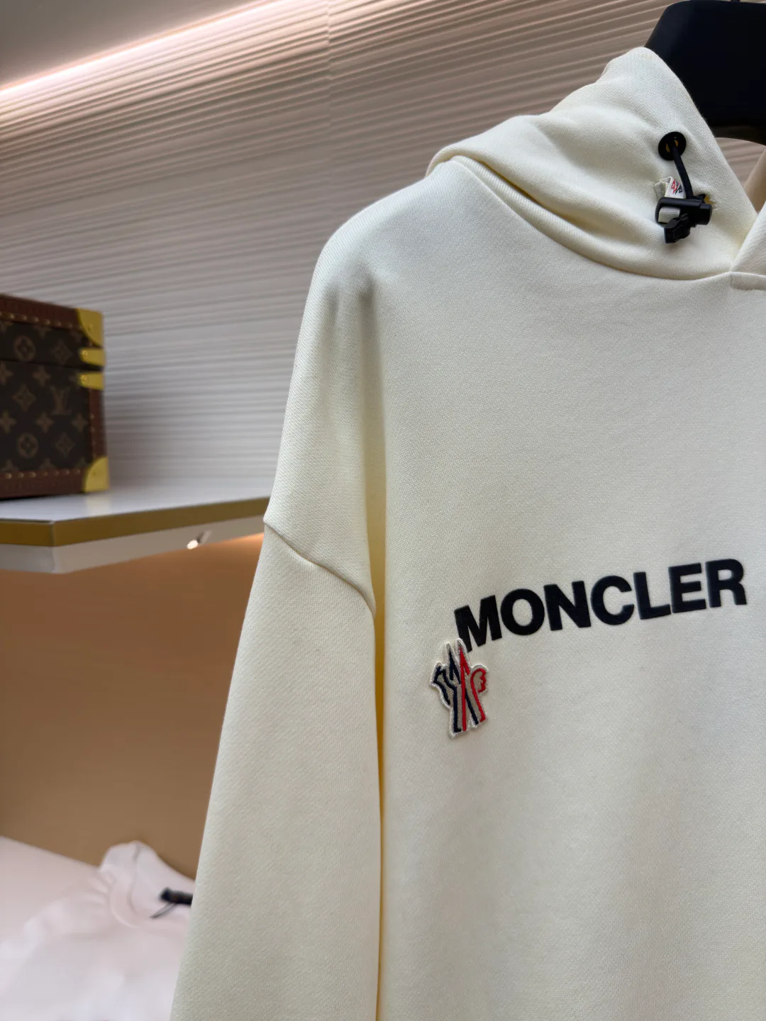 Men's Sweatshirts And Hoodies MONCLER 17480581