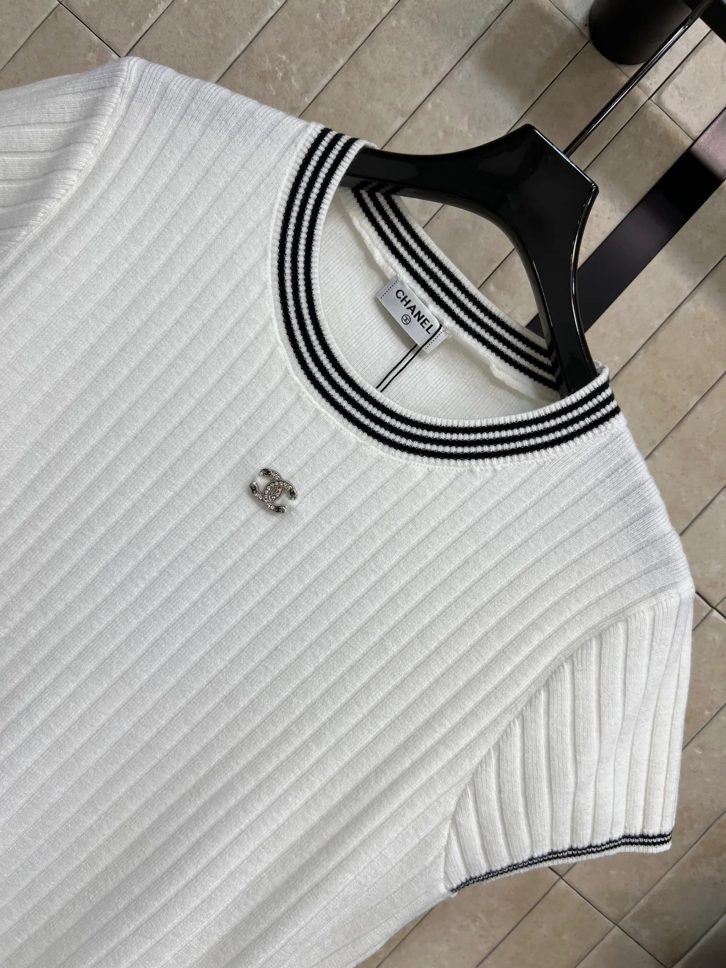 Women's T-Shirts CHANEL 17737714