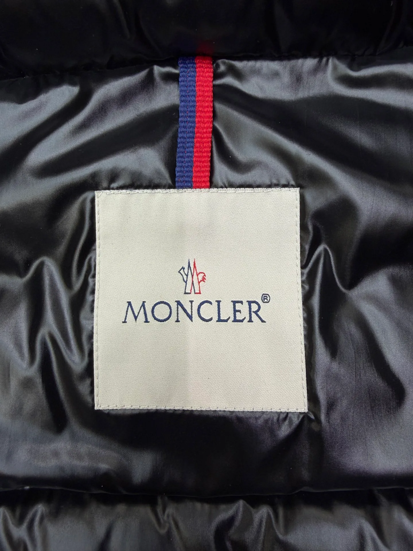 Women's Jackets And Down Jackets MONCLER 17568658