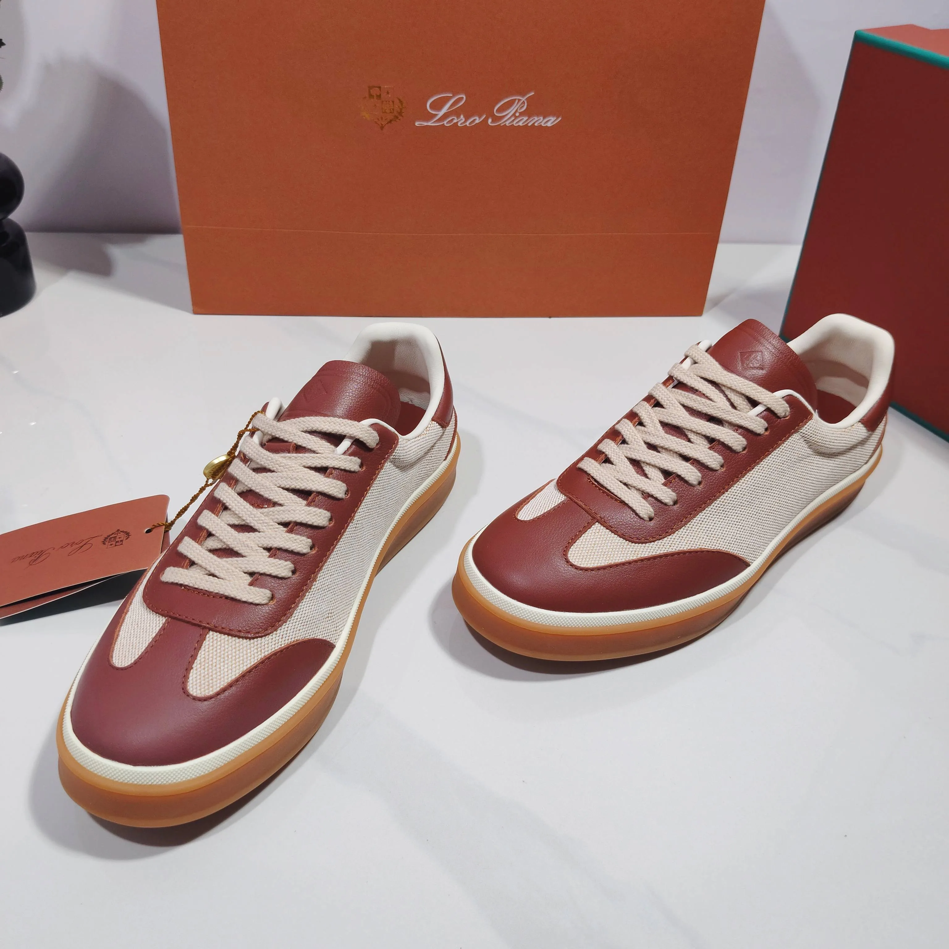 Women's Sneakers LORO PIANA 17961992