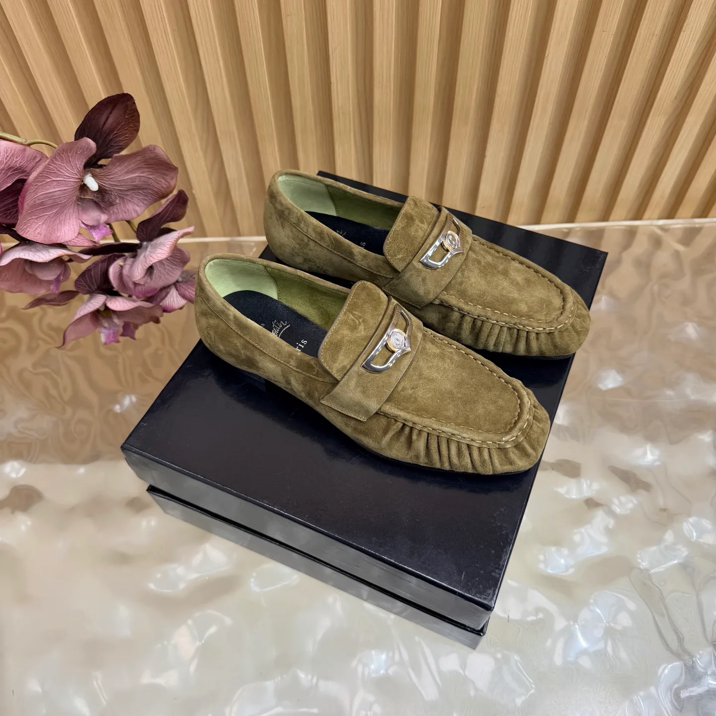 Women's Loafers And Moccasins CHRISTIAN LOUBOUTIN 18190102