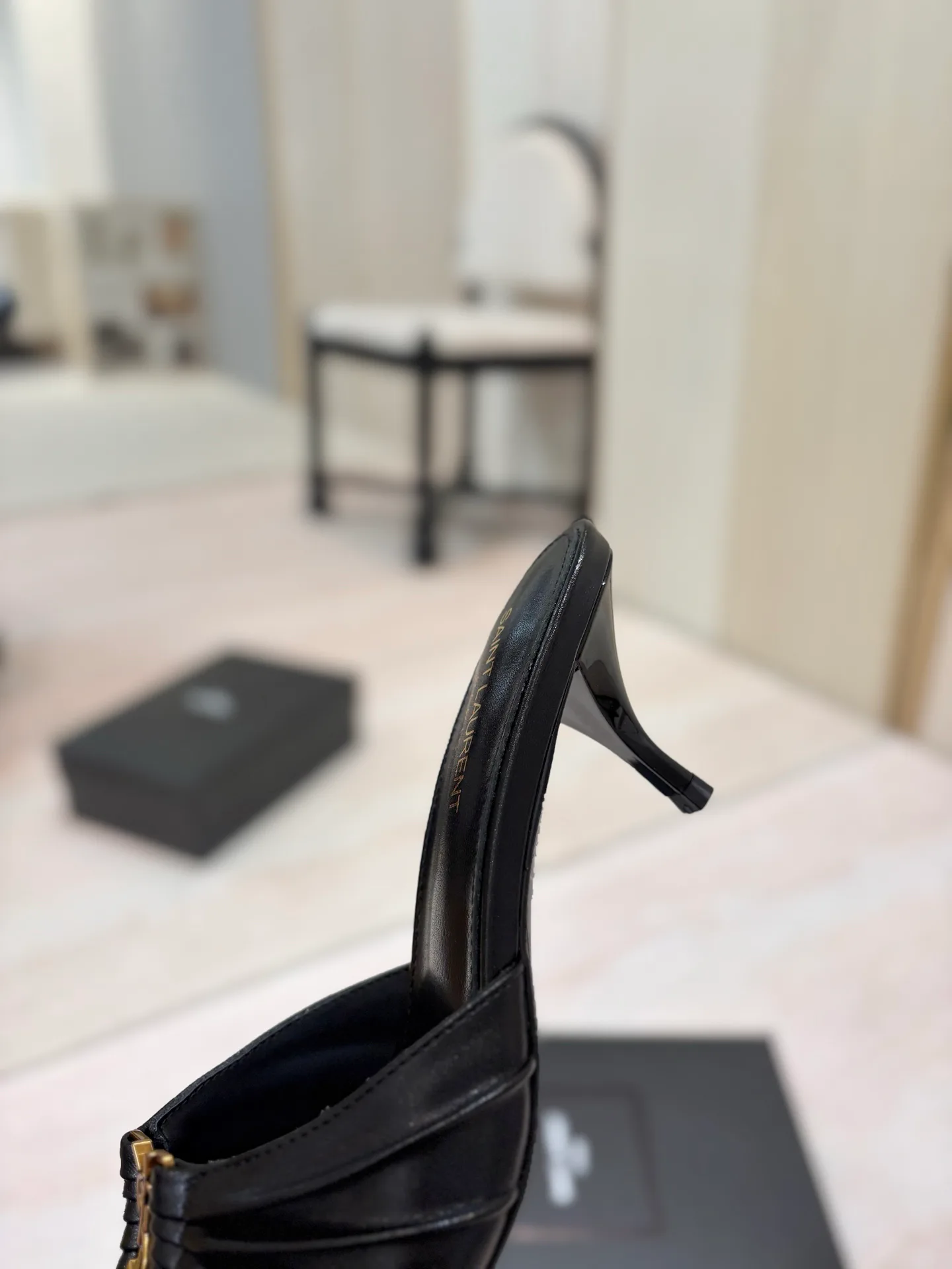 Women's Mules And Clogs SAINT LAURENT 17476042