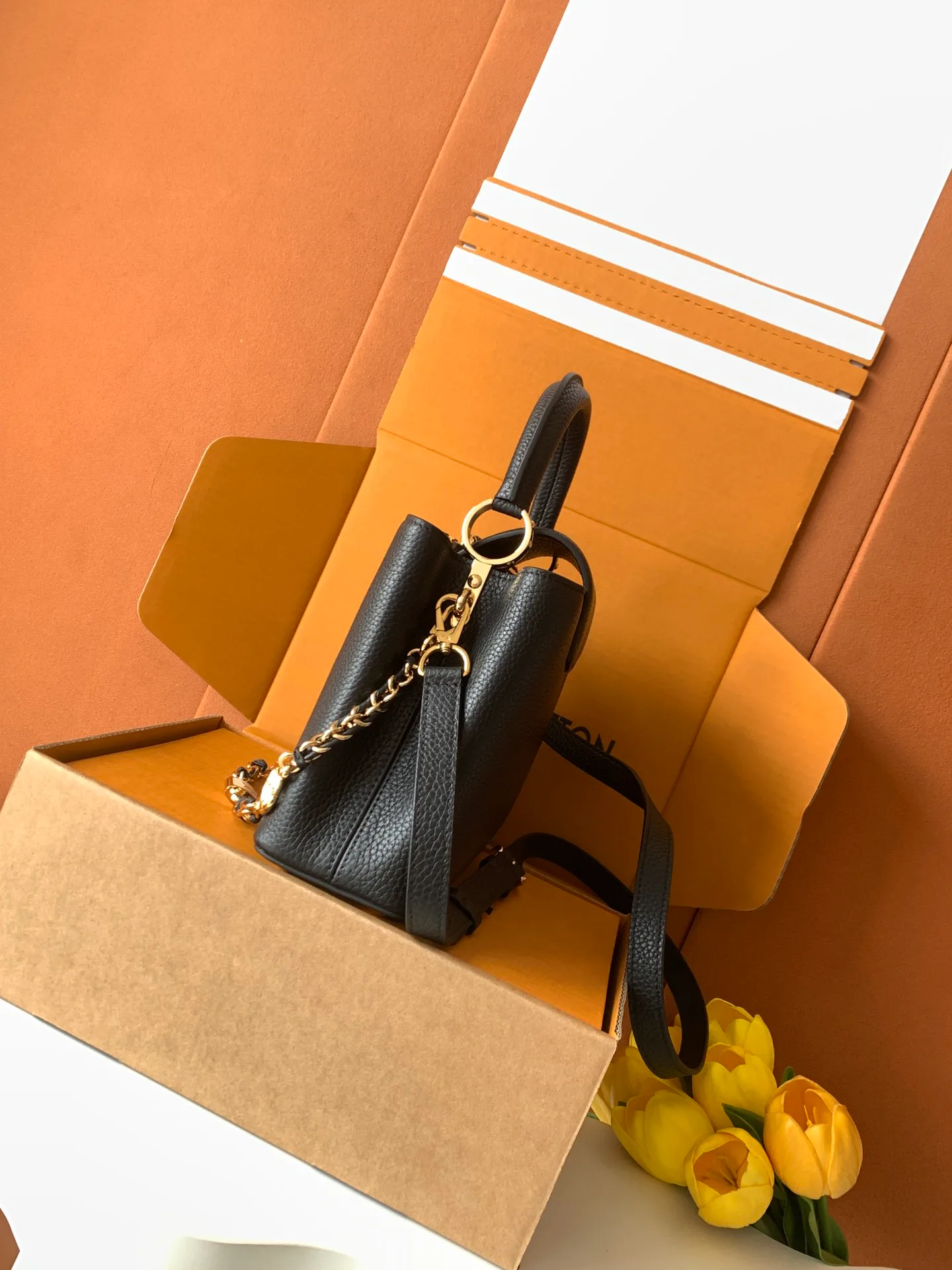 Women's Classic Handbags LOUIS VUITTON 18520984