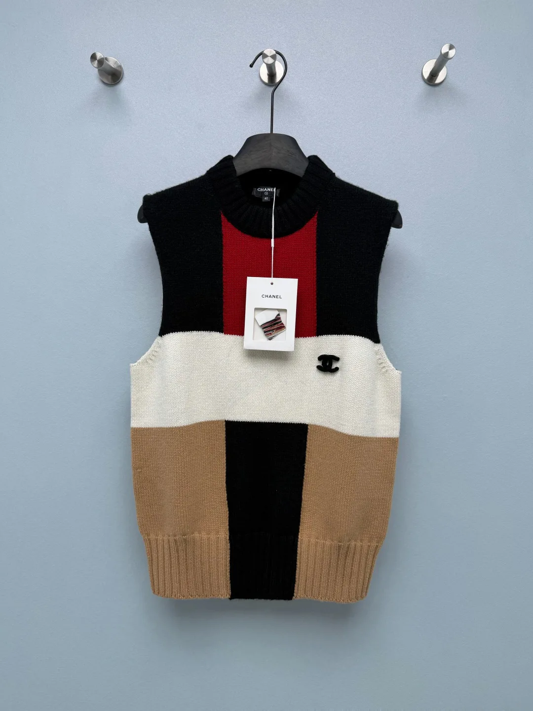 Women's Vests CHANEL 18362818