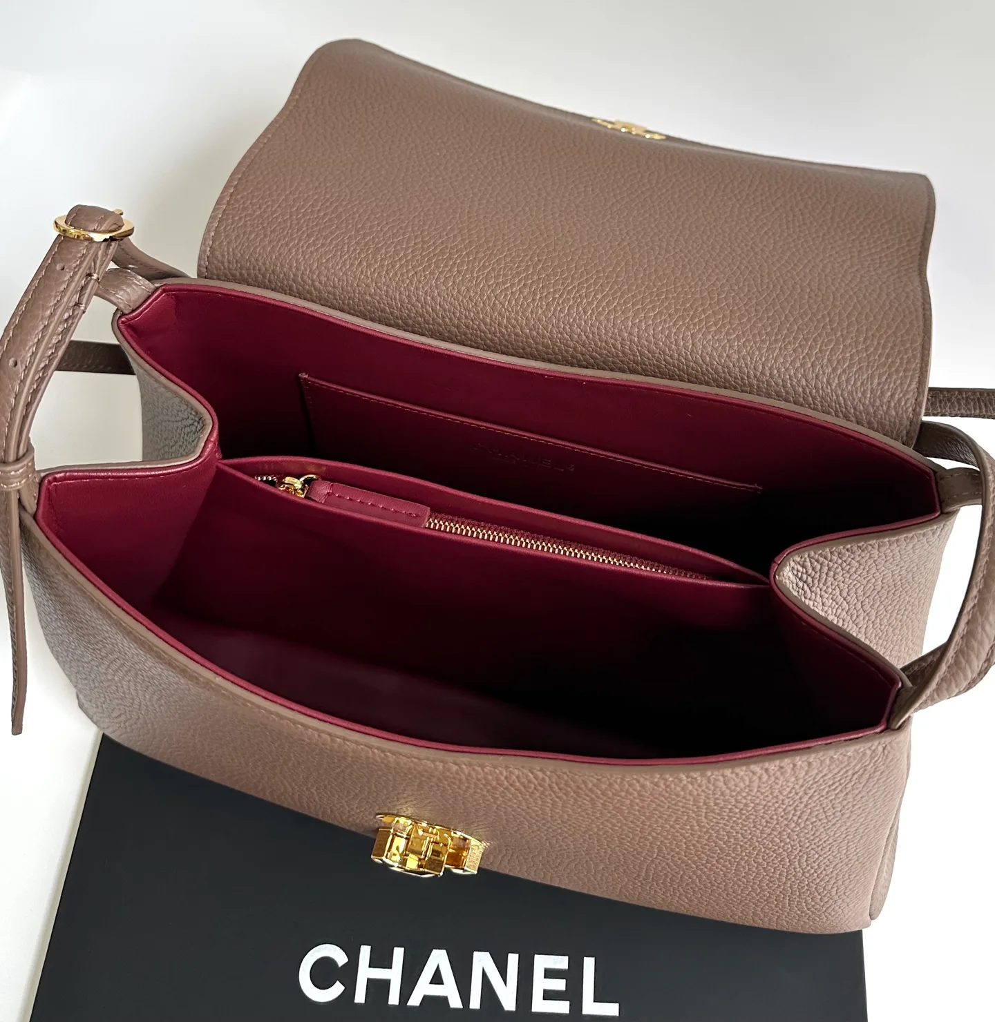 Women's Classic Handbags CHANEL 18058440
