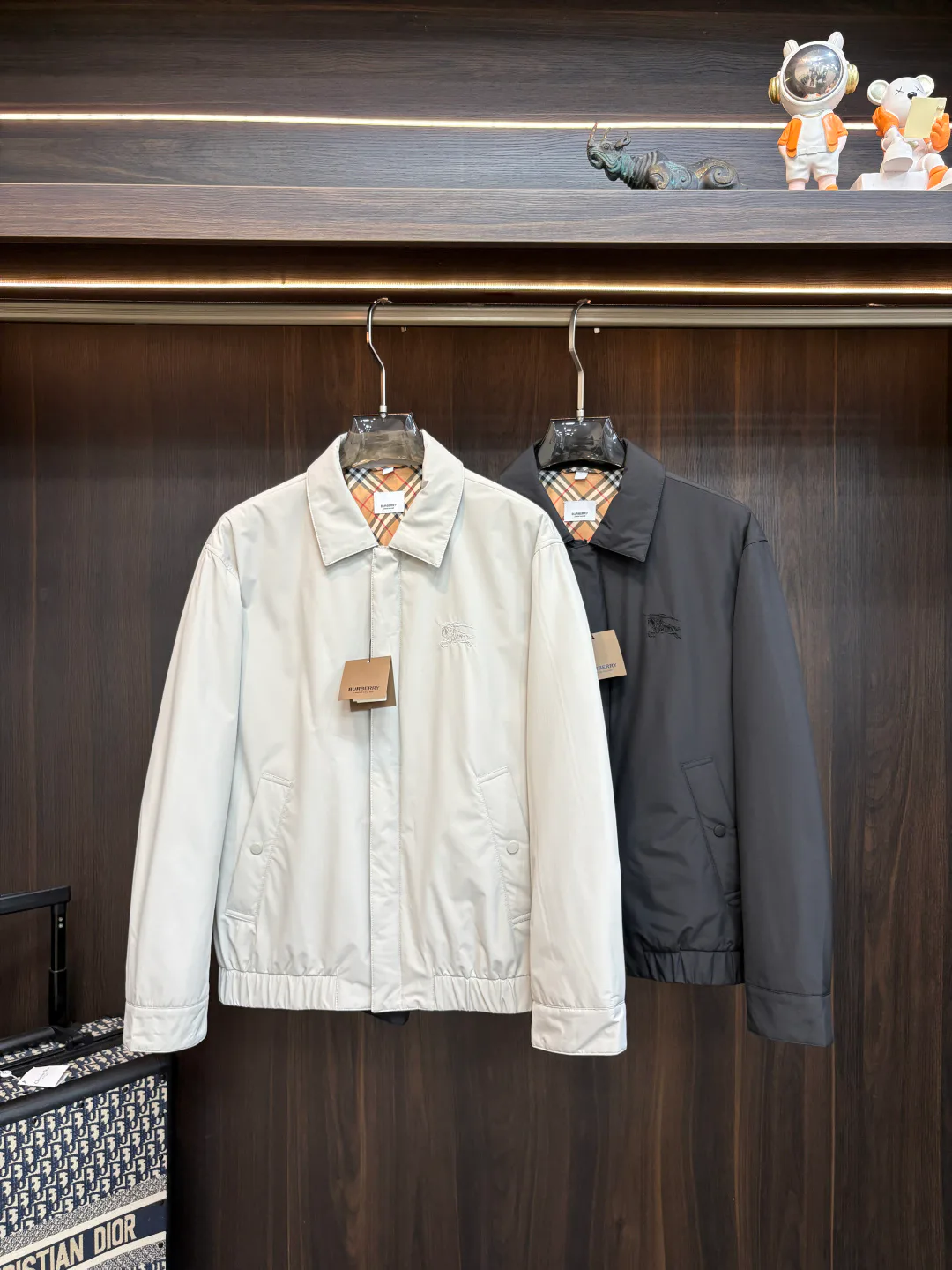 Women's Jackets And Down Jackets BURBERRY 18157287