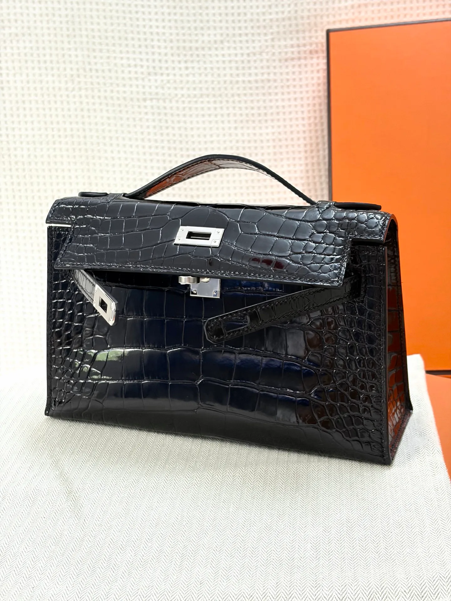 Women's Classic Handbags HERMES 18310404