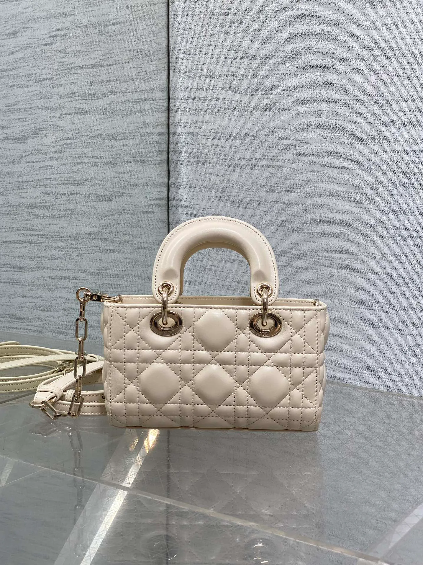Women's Classic Handbags CHRISTIAN DIOR 17770371