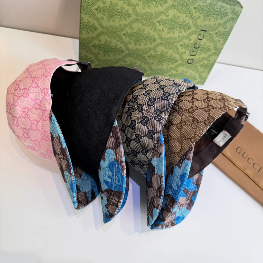 Hats GUCCI 17604793