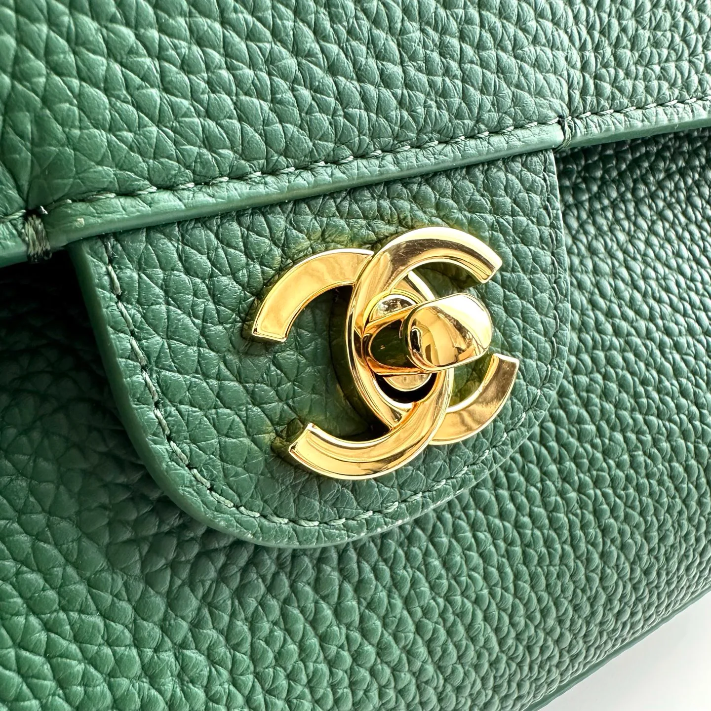 Women's Classic Handbags CHANEL 17424359