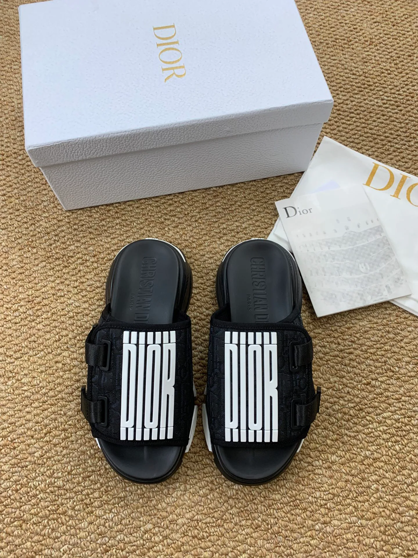Women's Flip-Flops CHRISTIAN DIOR 17545238
