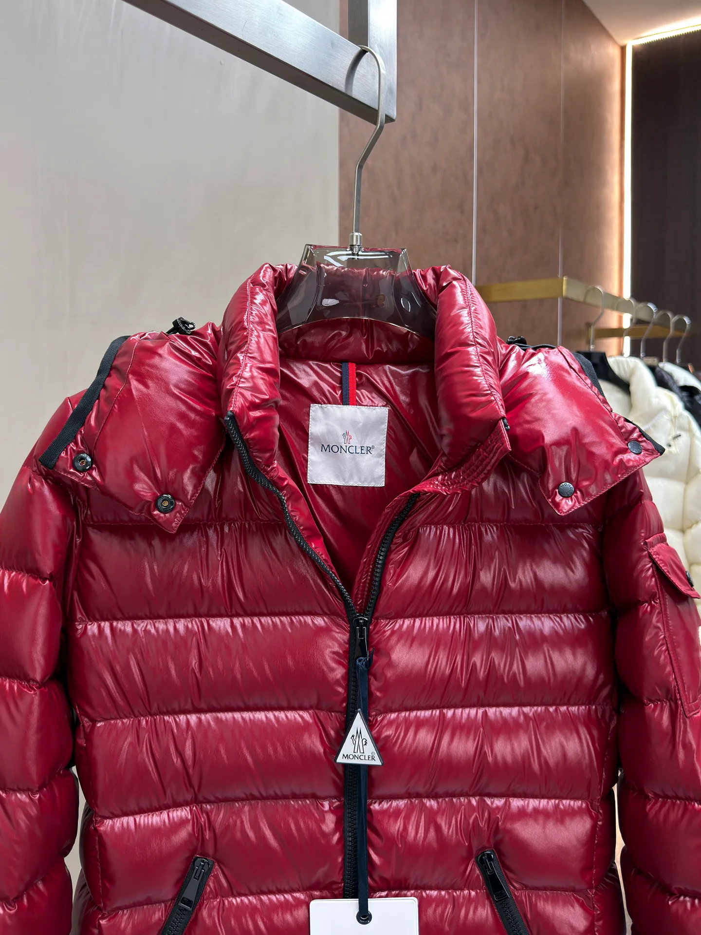 Куртки И Пуховики Женские Moncler 18631573