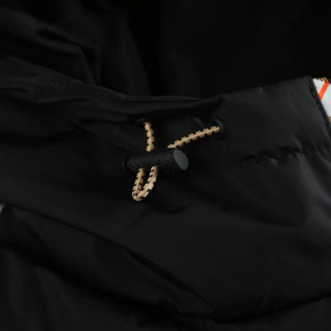 Women's Jackets And Down Jackets BURBERRY 18022569
