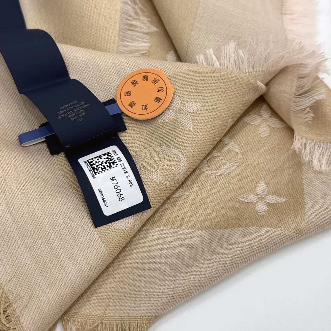 Scarves LOUIS VUITTON 17805249