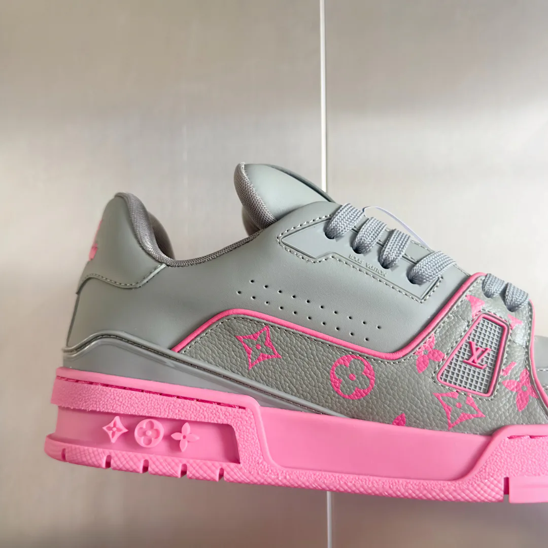 Men's Sneakers LOUIS VUITTON 17483773
