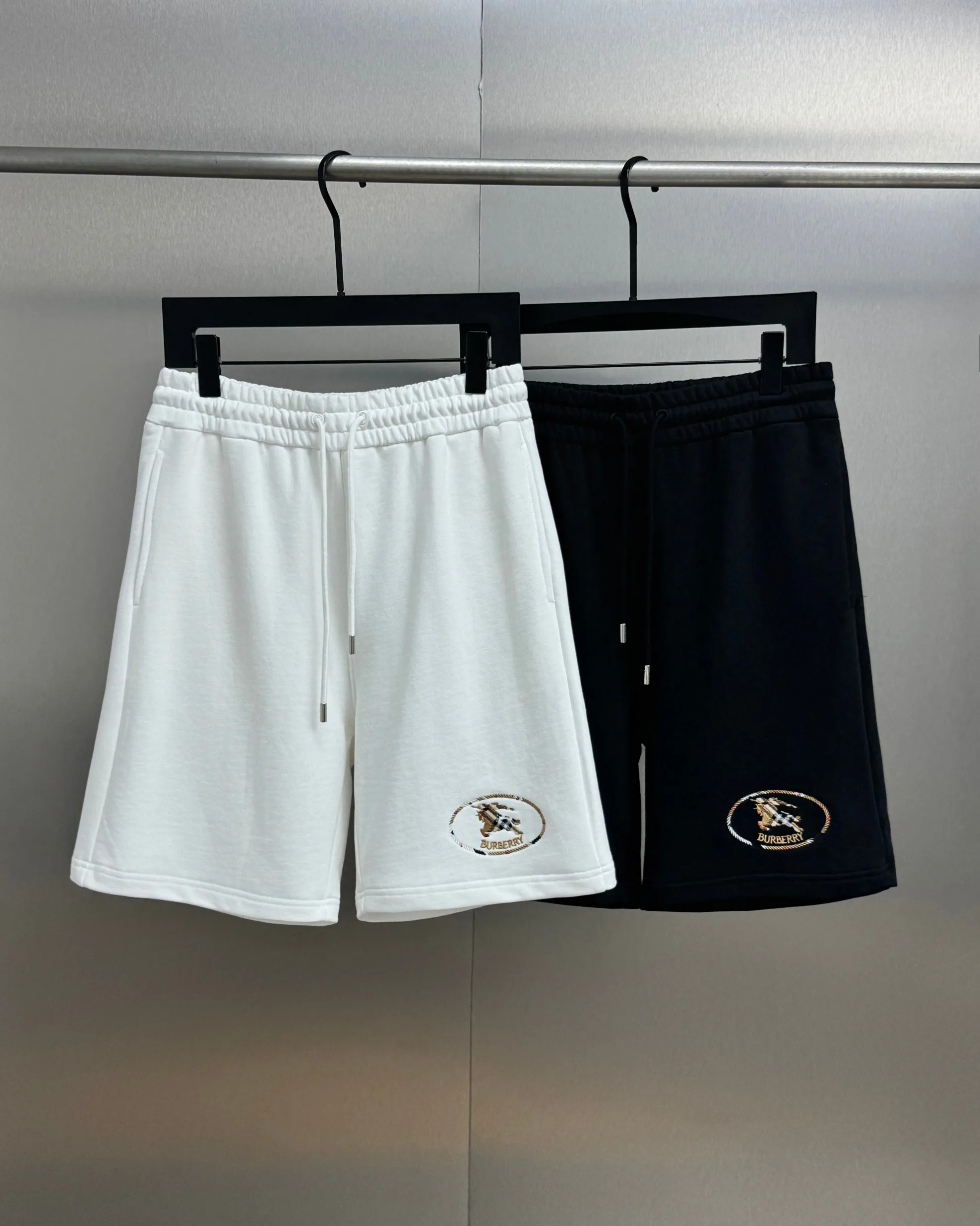 Men's Shorts BURBERRY 17406104