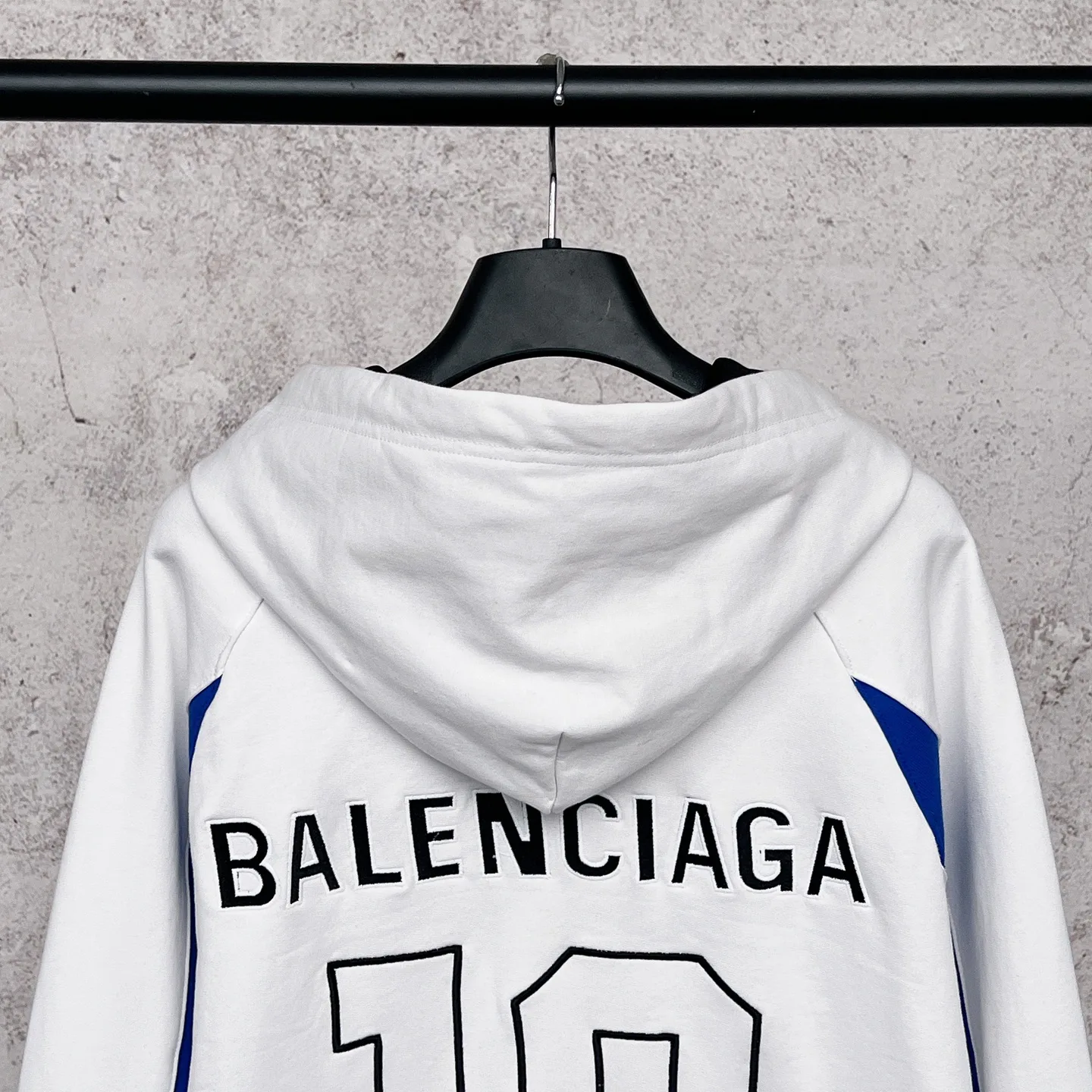 Men's Sweatshirts And Hoodies BALENCIAGA 17974887