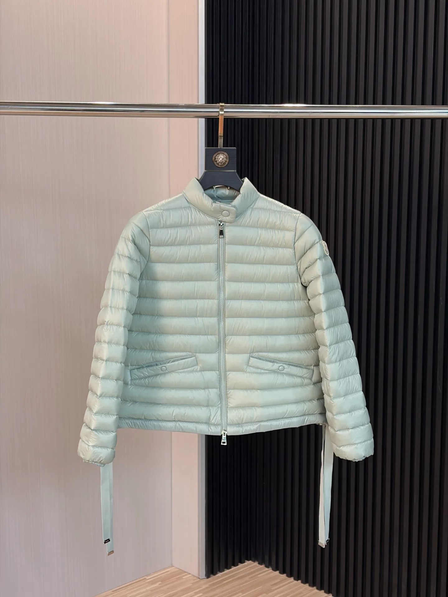Men's Jackets And Down Jackets MONCLER 17908035