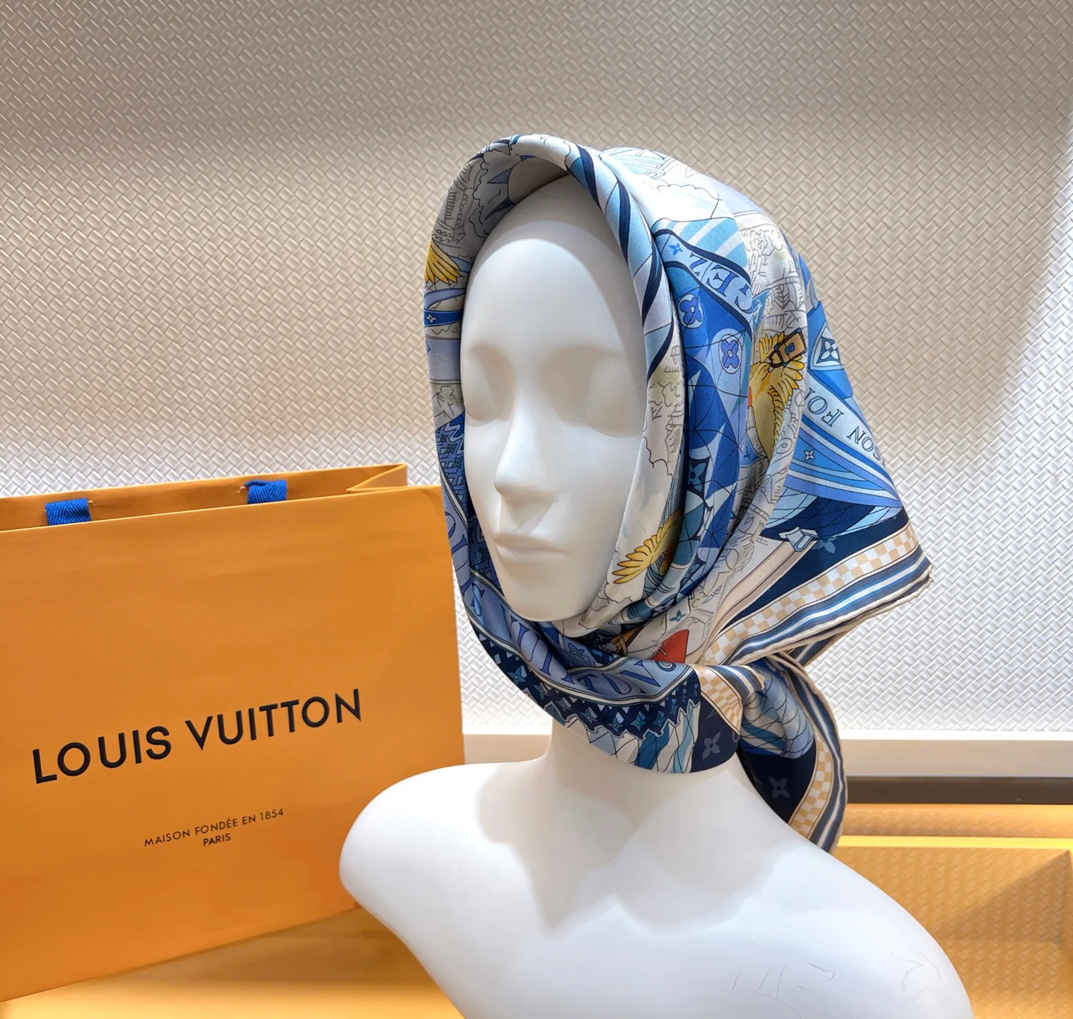Silk Scarves LOUIS VUITTON 16851482
