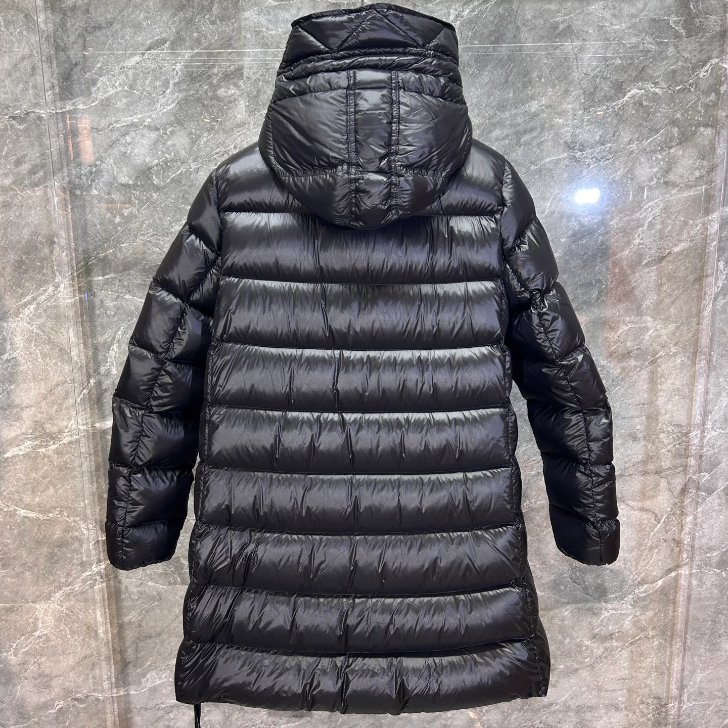 Women's Jackets And Down Jackets MONCLER 18184465