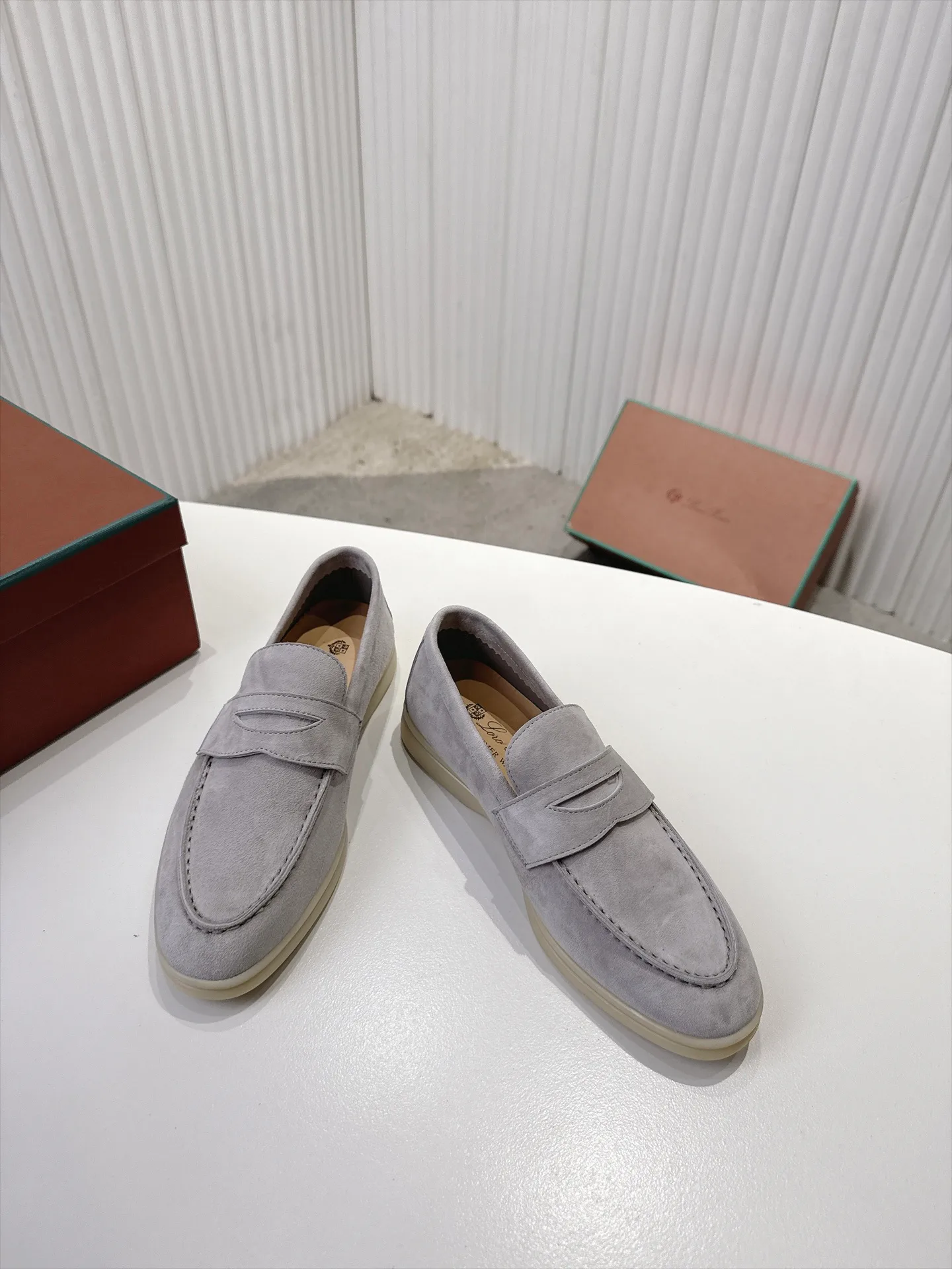 Women's Loafers And Moccasins LORO PIANA 18039680