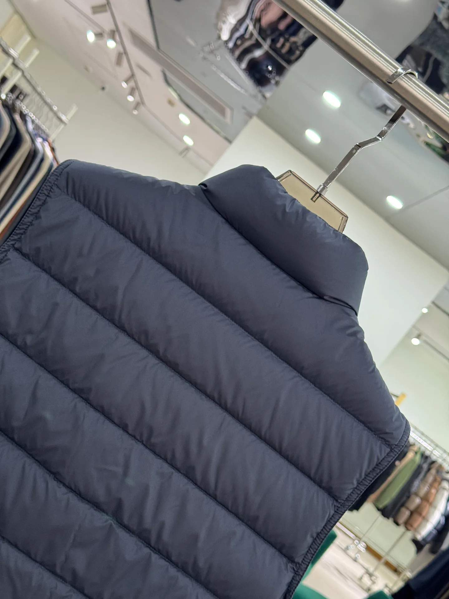 Men's Vests MONCLER 18084243