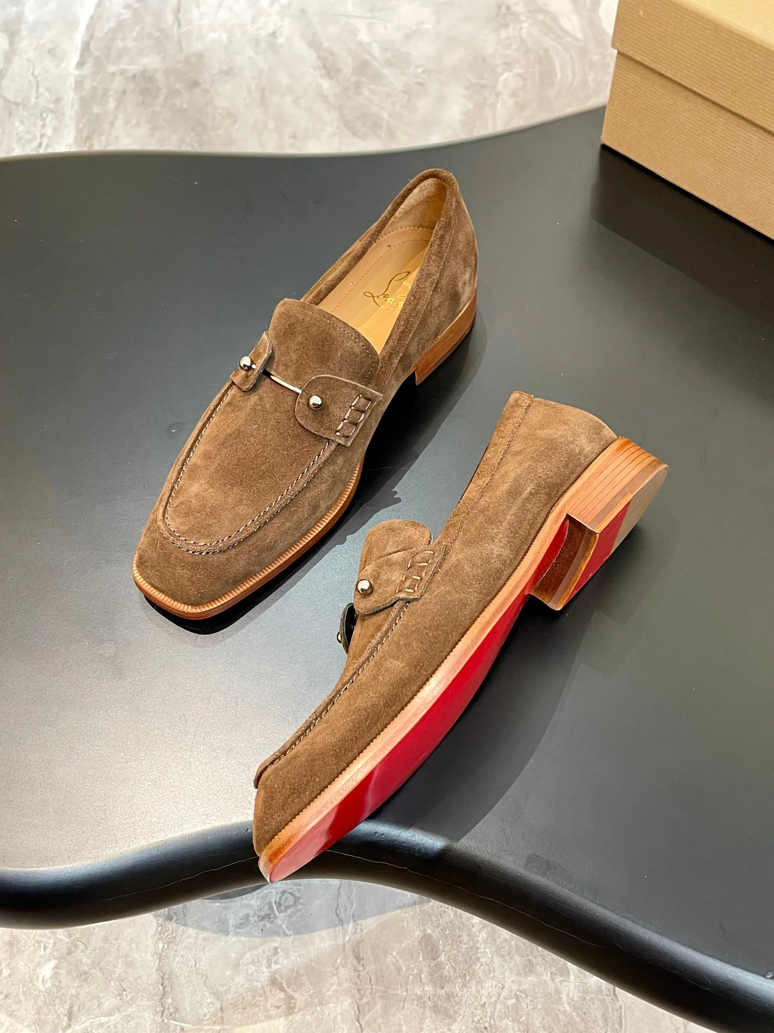 Men's Loafers And Dress Shoes CHRISTIAN LOUBOUTIN 18119144