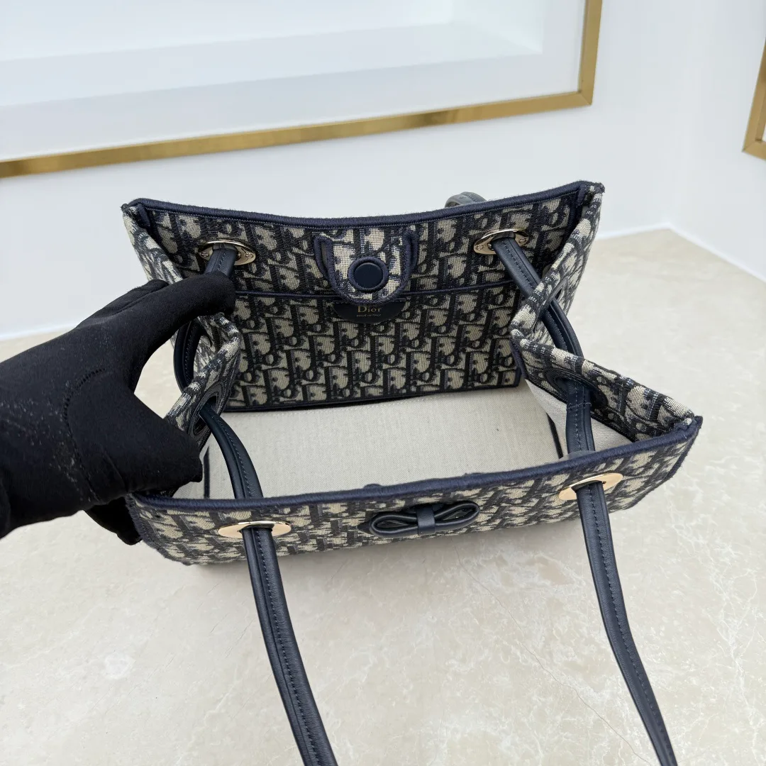 Классические Сумки Женские Christian Dior 18573848