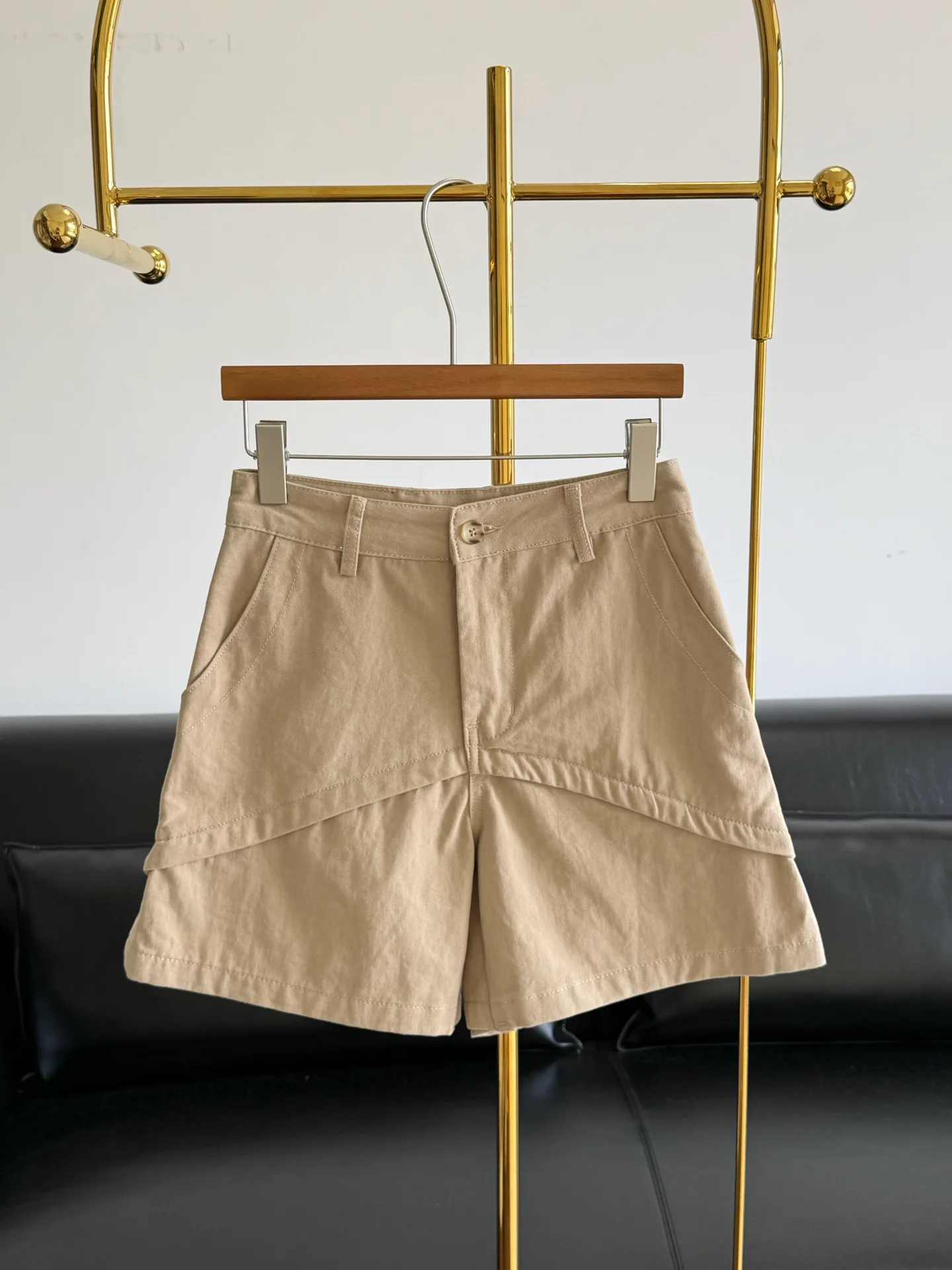 Women's Shorts LOEWE 17462503