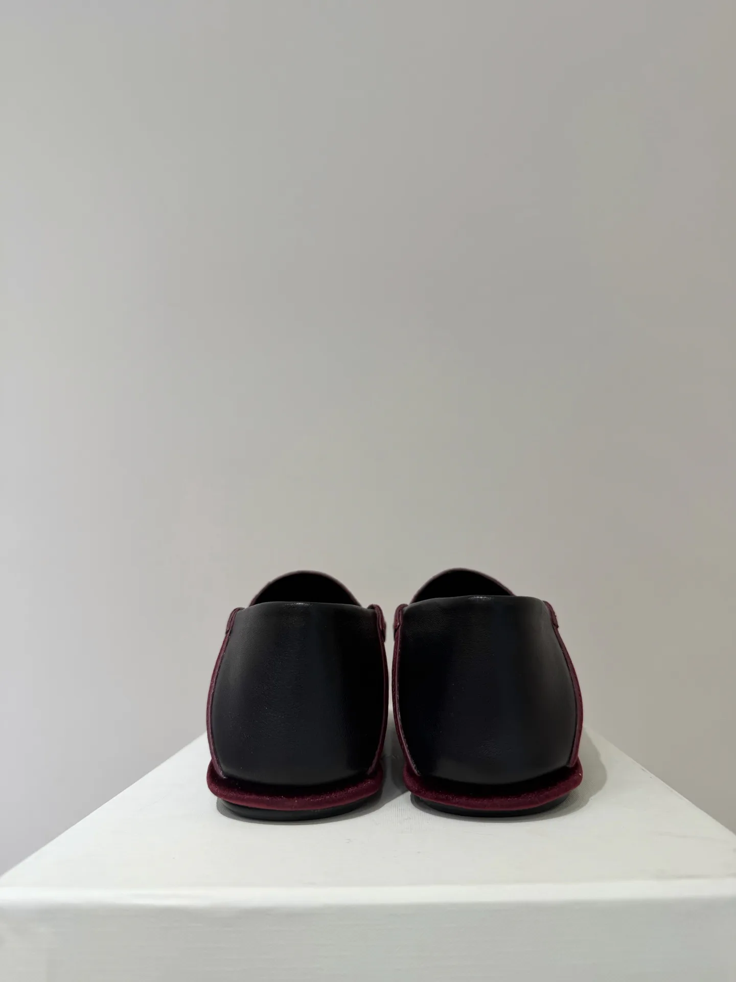 Women's Loafers And Moccasins SAINT LAURENT 18195677