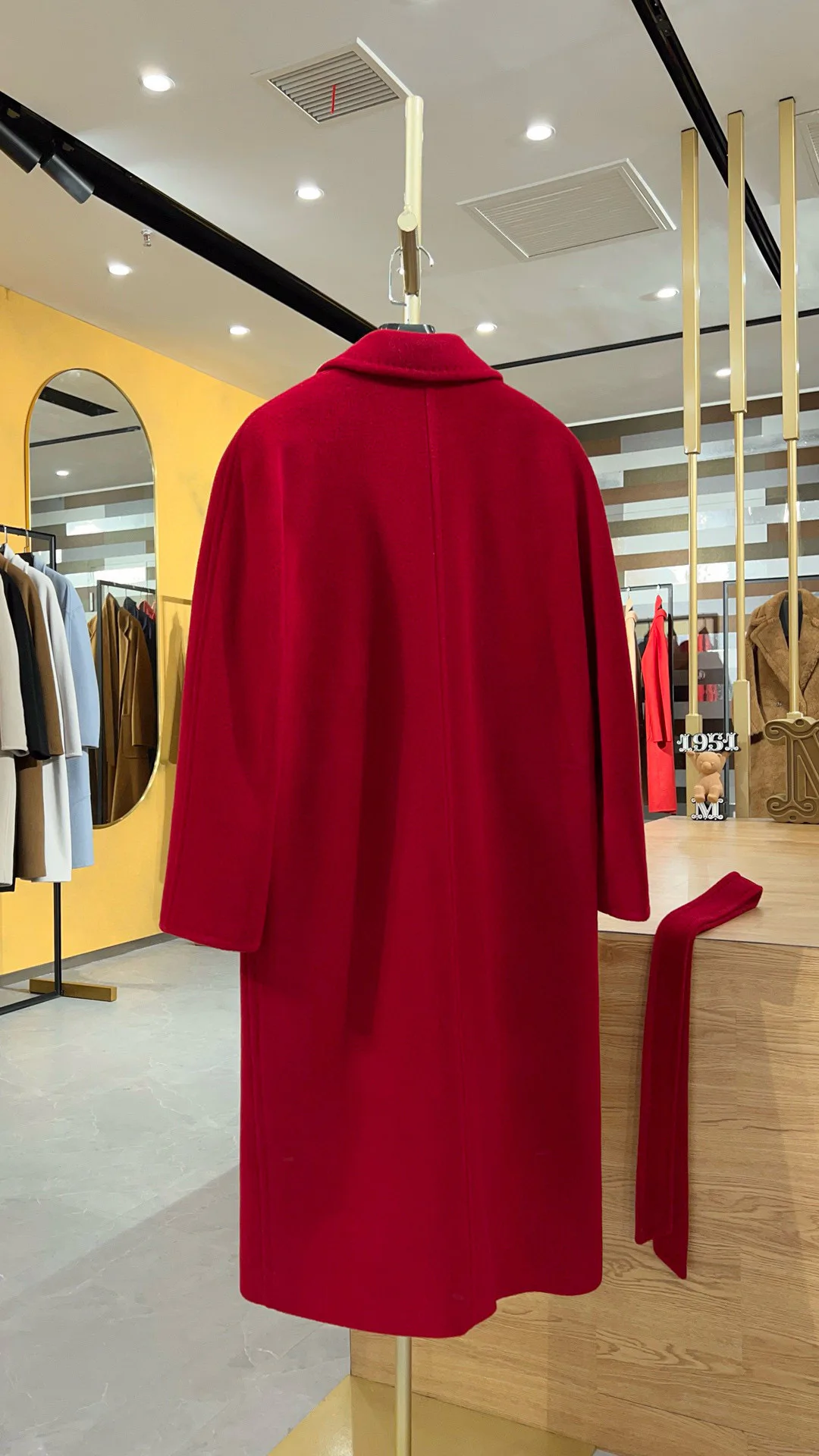 Women's Coats MAX MARA 18245180