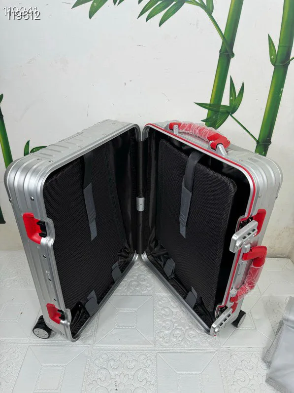 Suitcases RIMOWA 17662918
