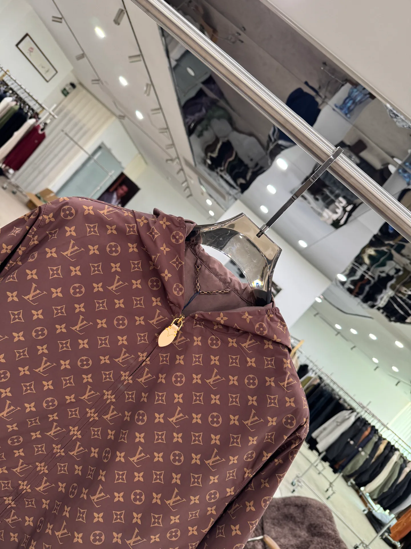 Men's Jackets And Down Jackets LOUIS VUITTON 18084147