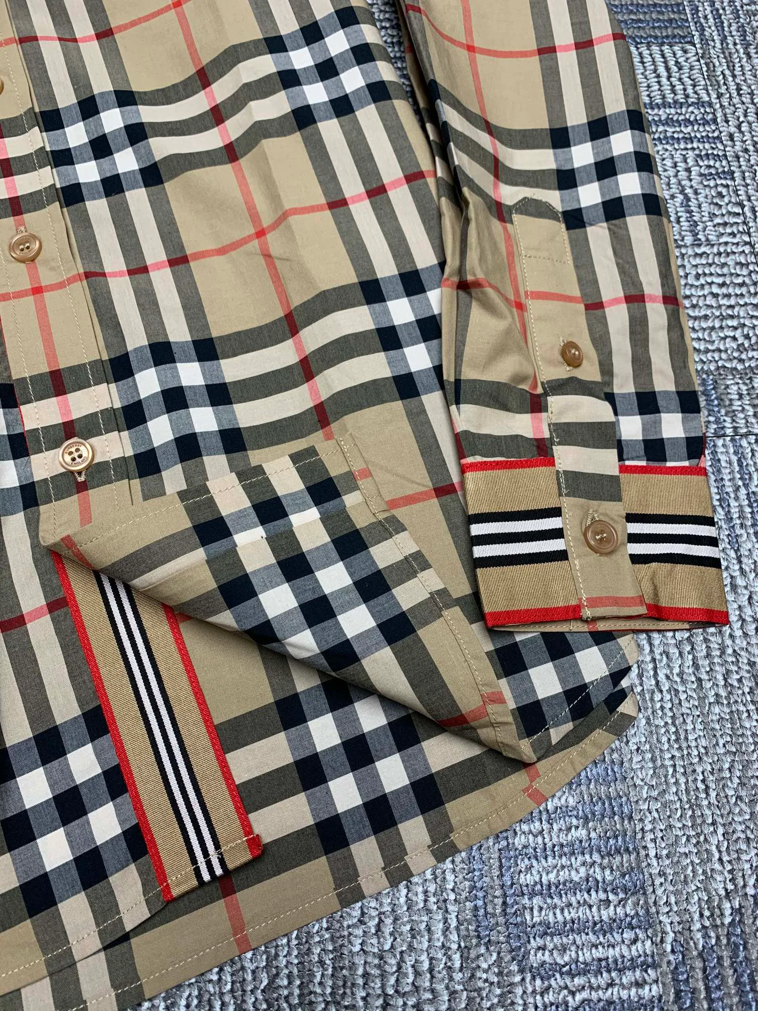 Men's Shirts BURBERRY 17967418
