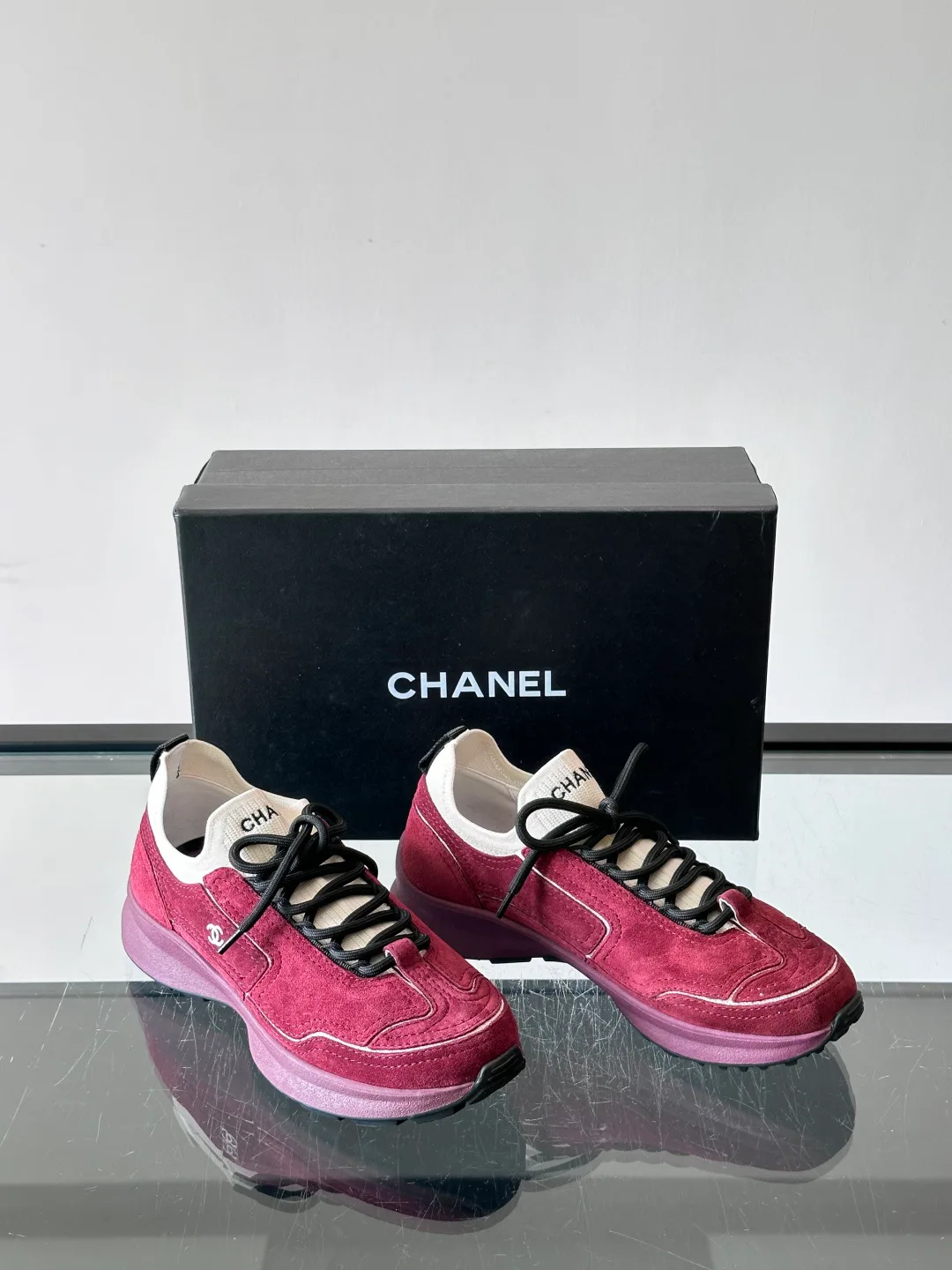 Women's Sneakers CHANEL 18079220