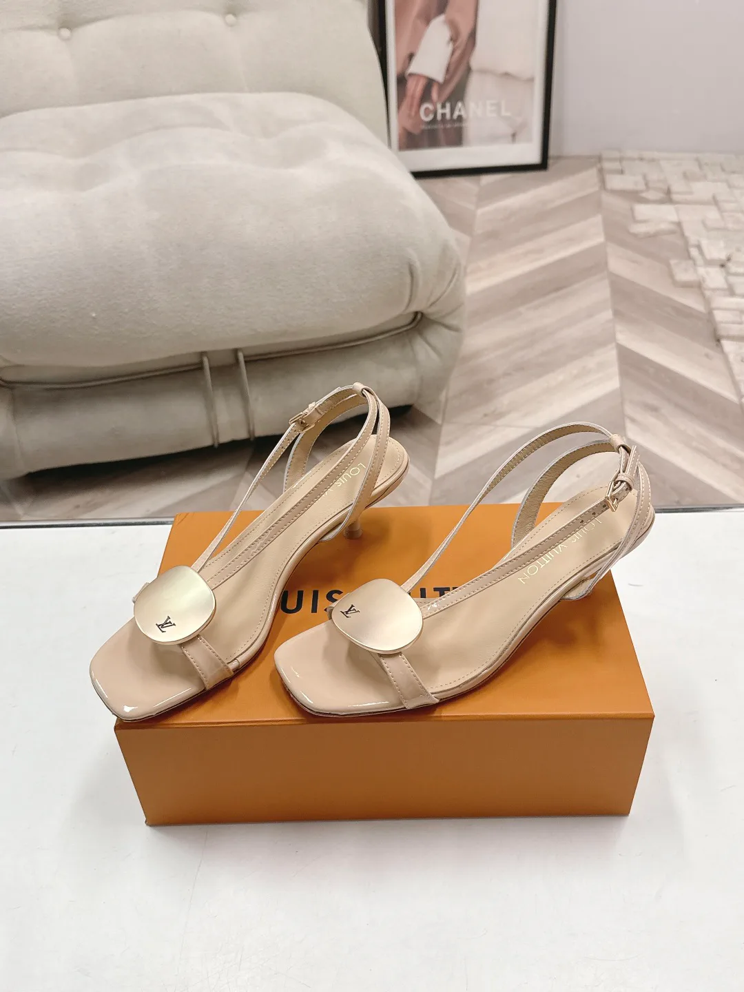 Women's Open-Toe Sandals LOUIS VUITTON 17578112