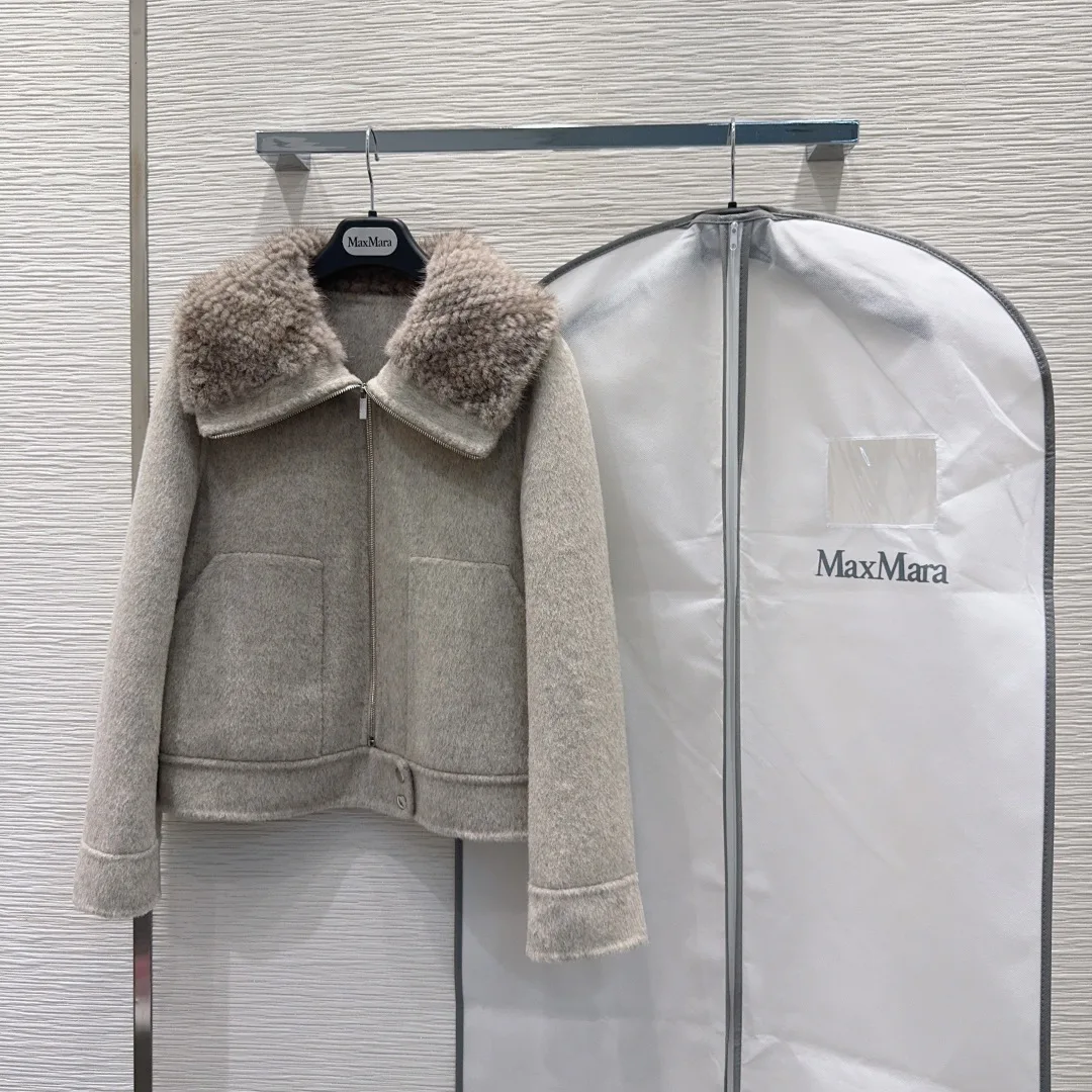 Women's Coats MAX MARA 18456297