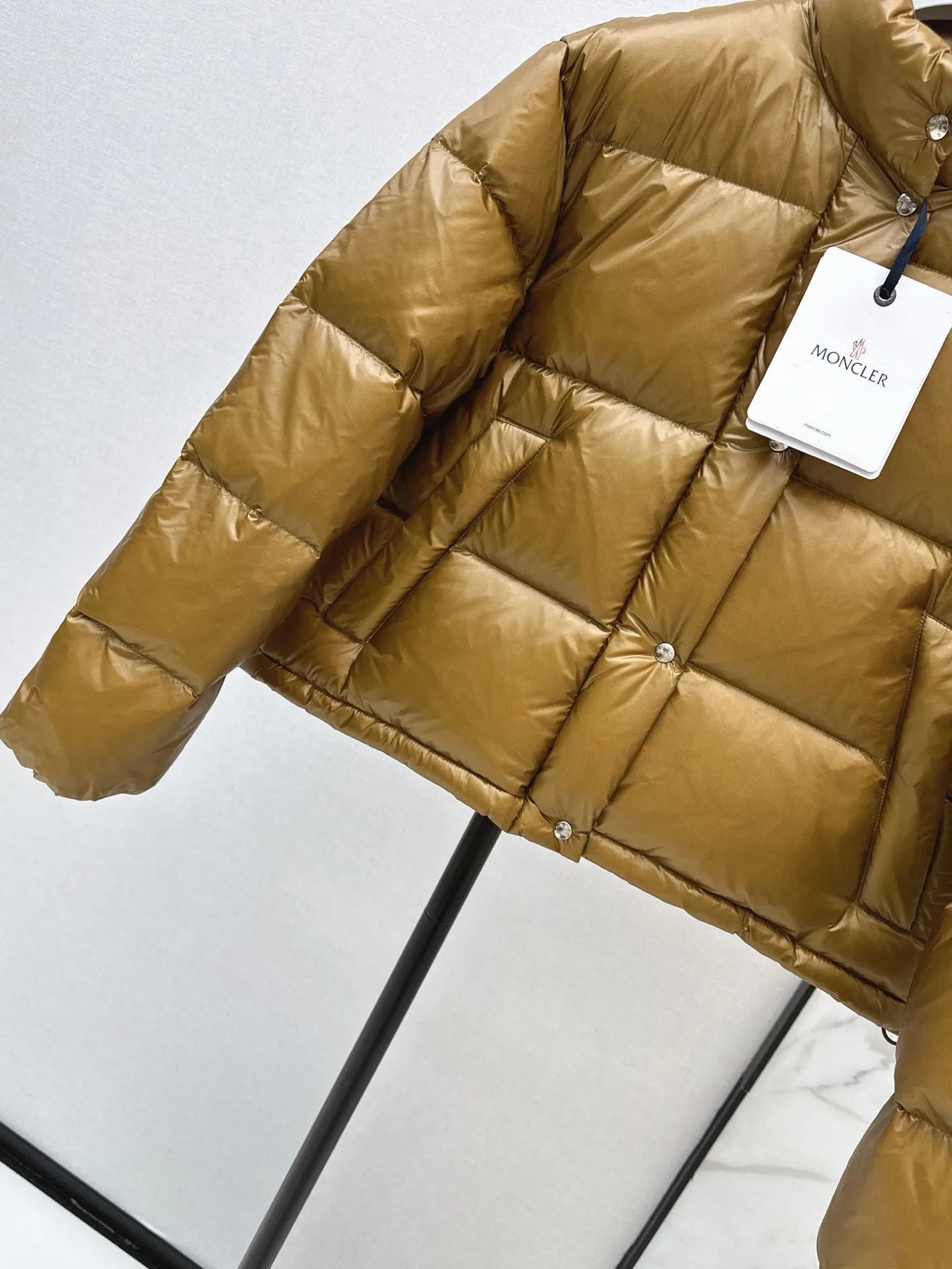 Куртки И Пуховики Женские Moncler 18657331