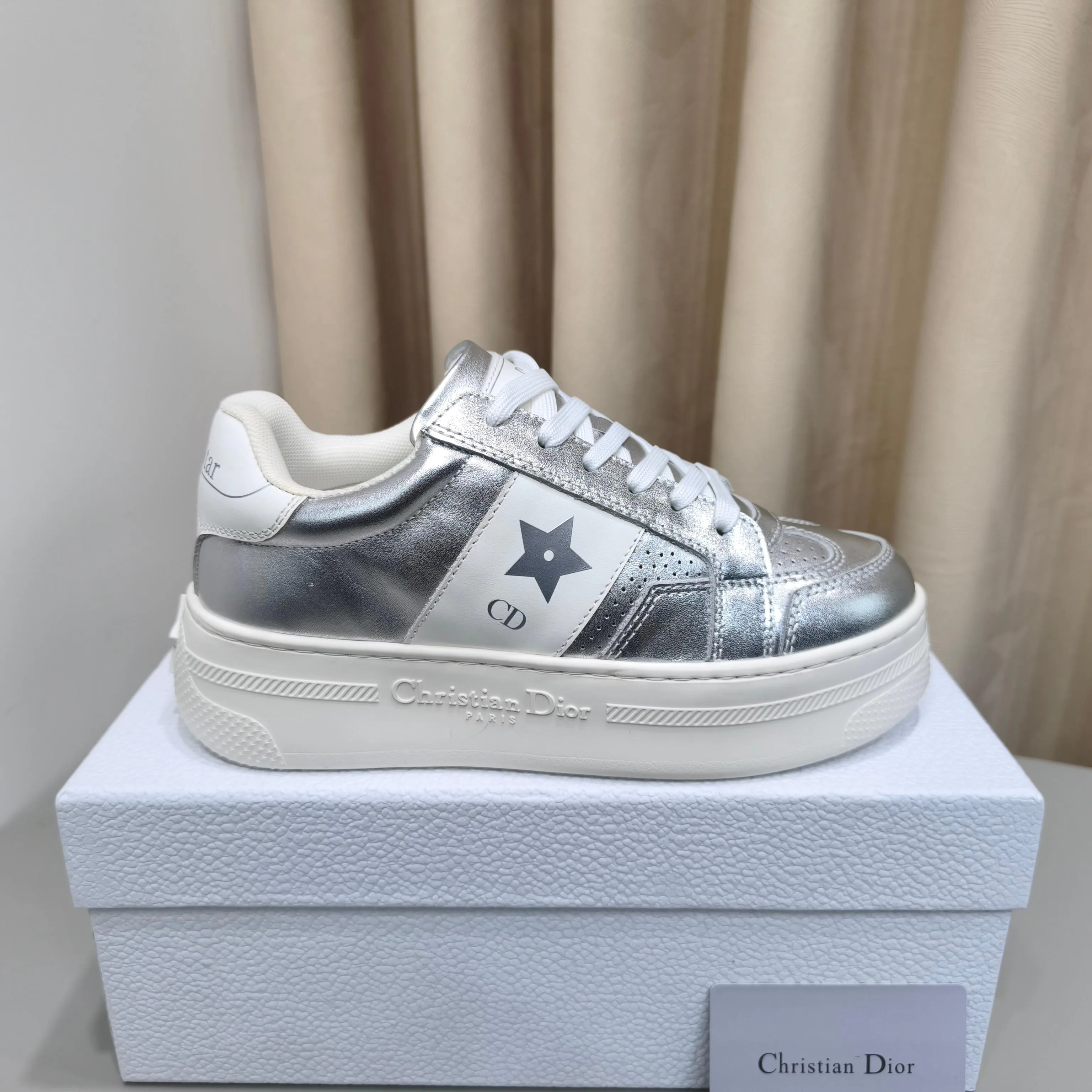 Women's Sneakers CHRISTIAN DIOR 17988726