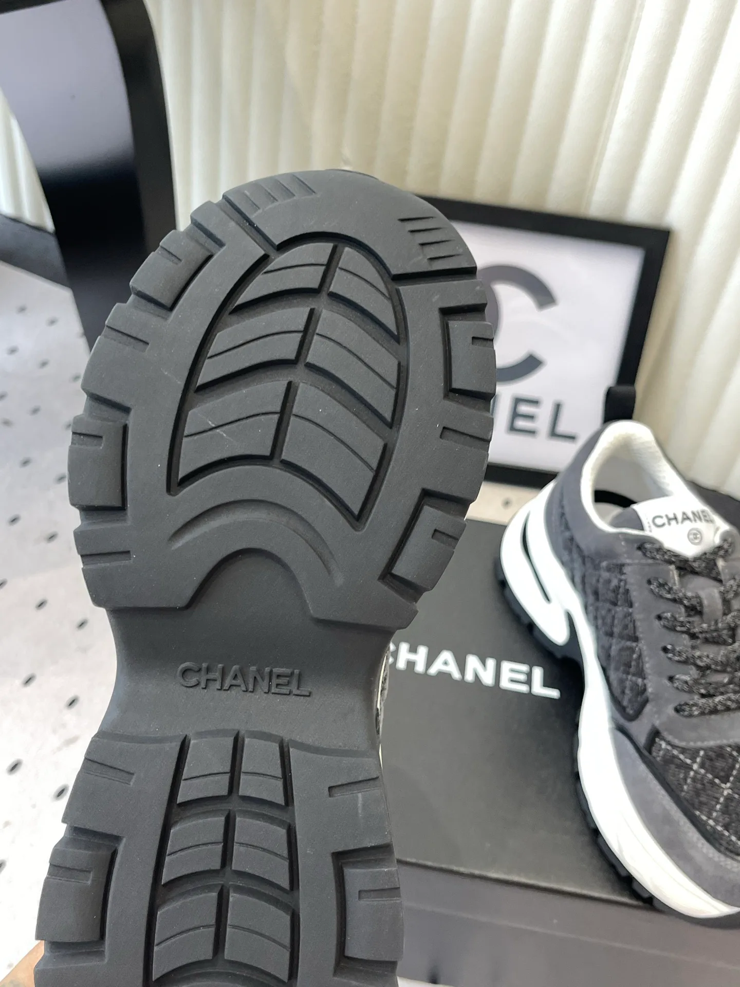 Women's Sneakers CHANEL 17769668