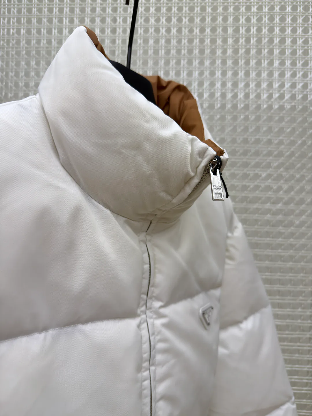 Куртки И Пуховики Мужские Prada 18558549