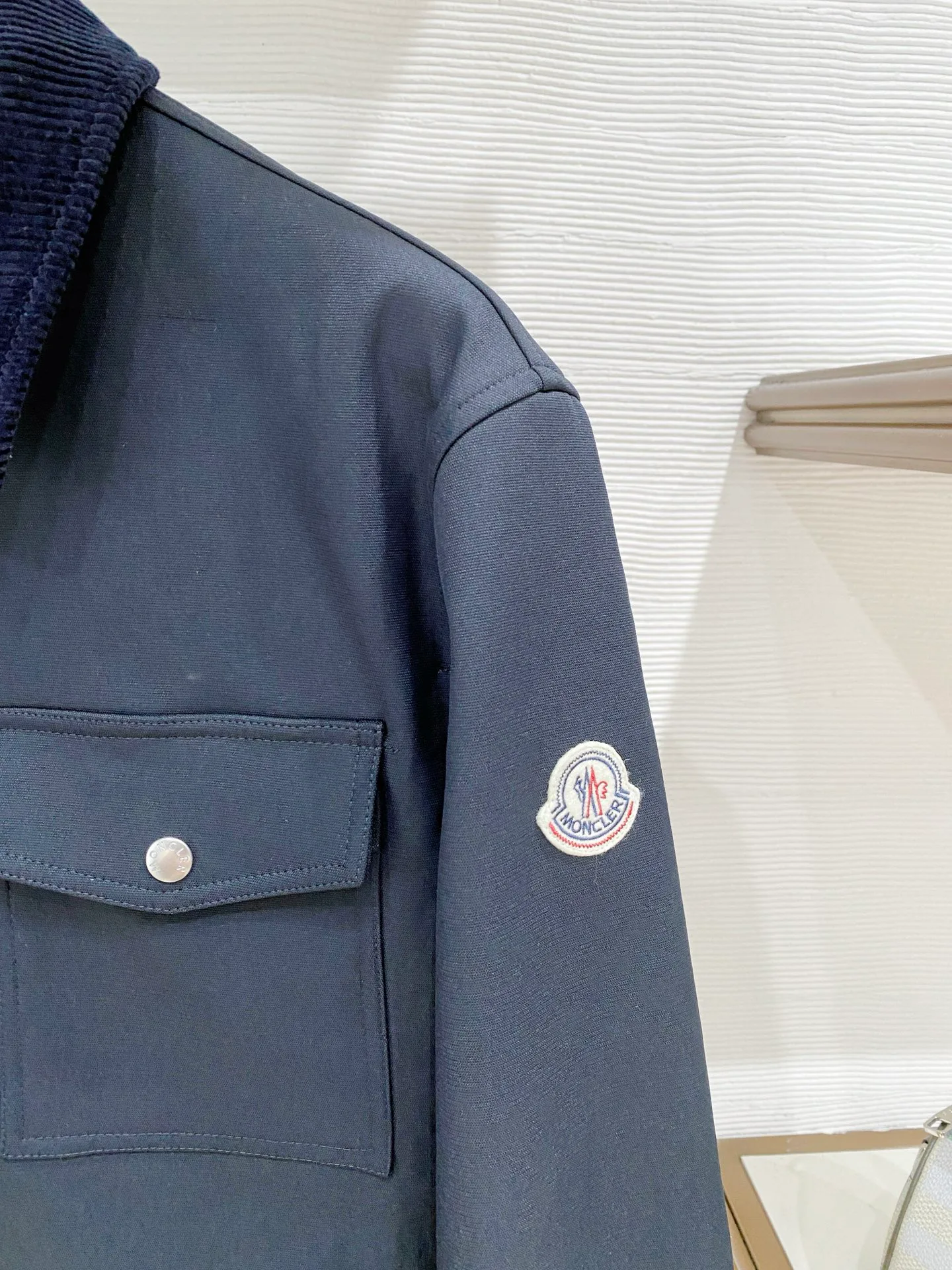Men's Jackets And Down Jackets MONCLER 17993397