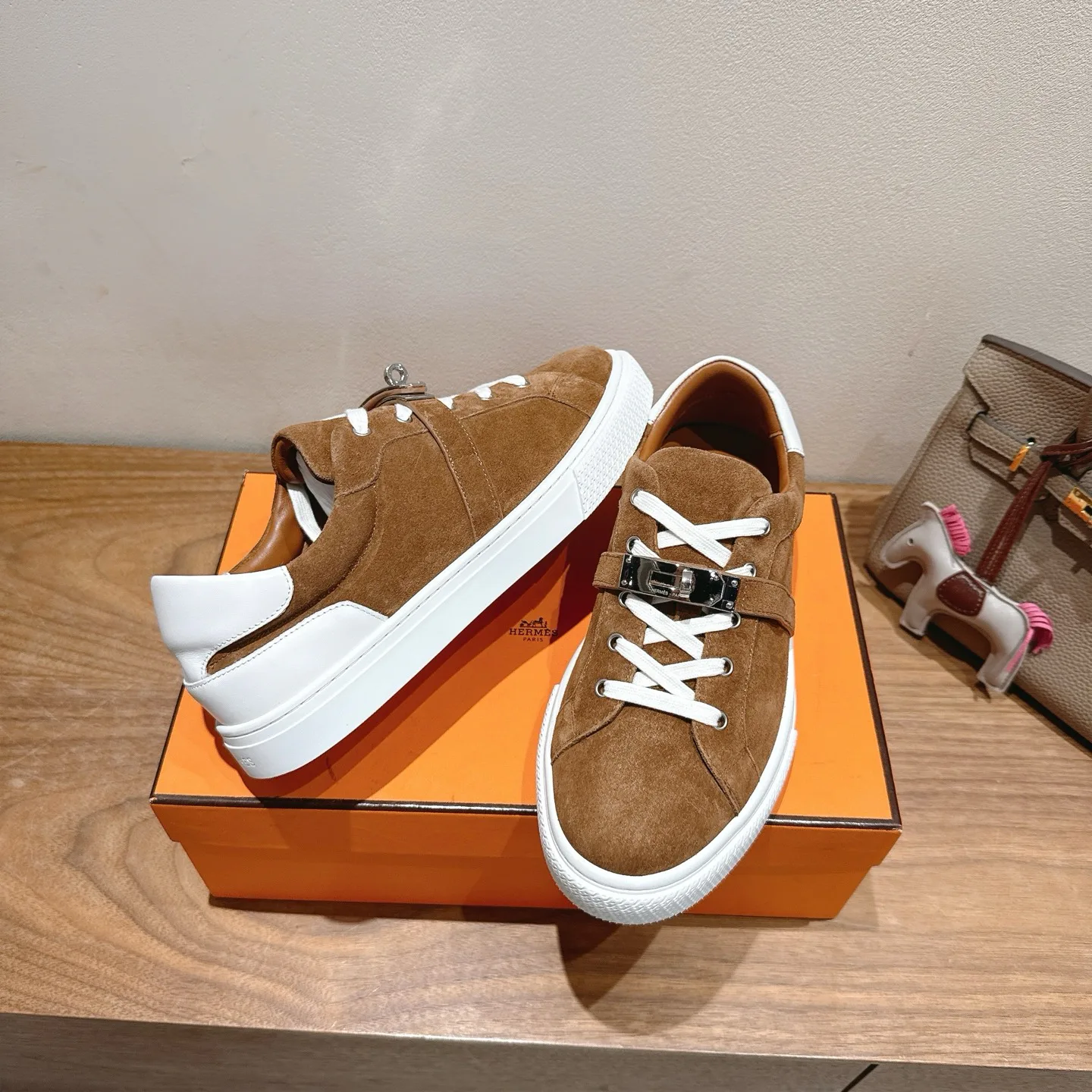 Women's Sneakers HERMES 17414433