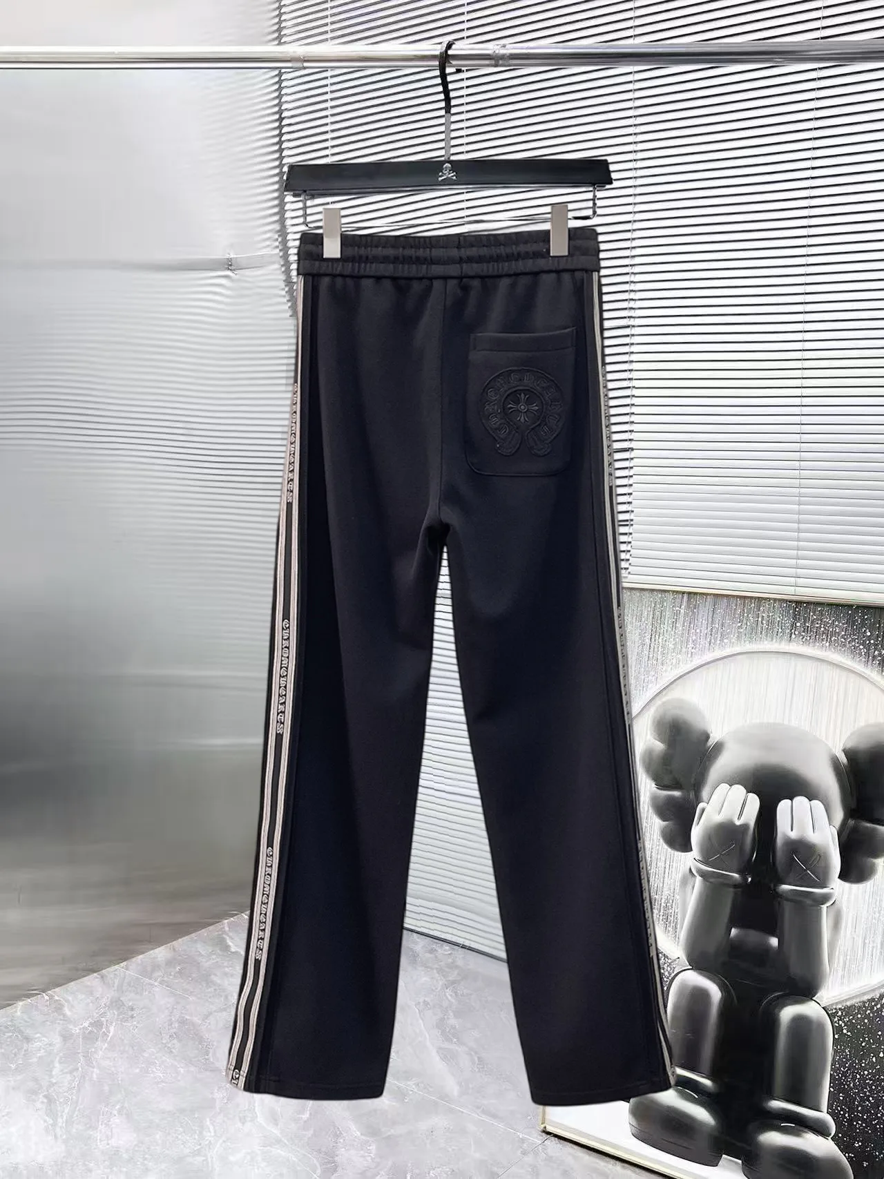 Men's Trousers CHROME HEARTS 18197337