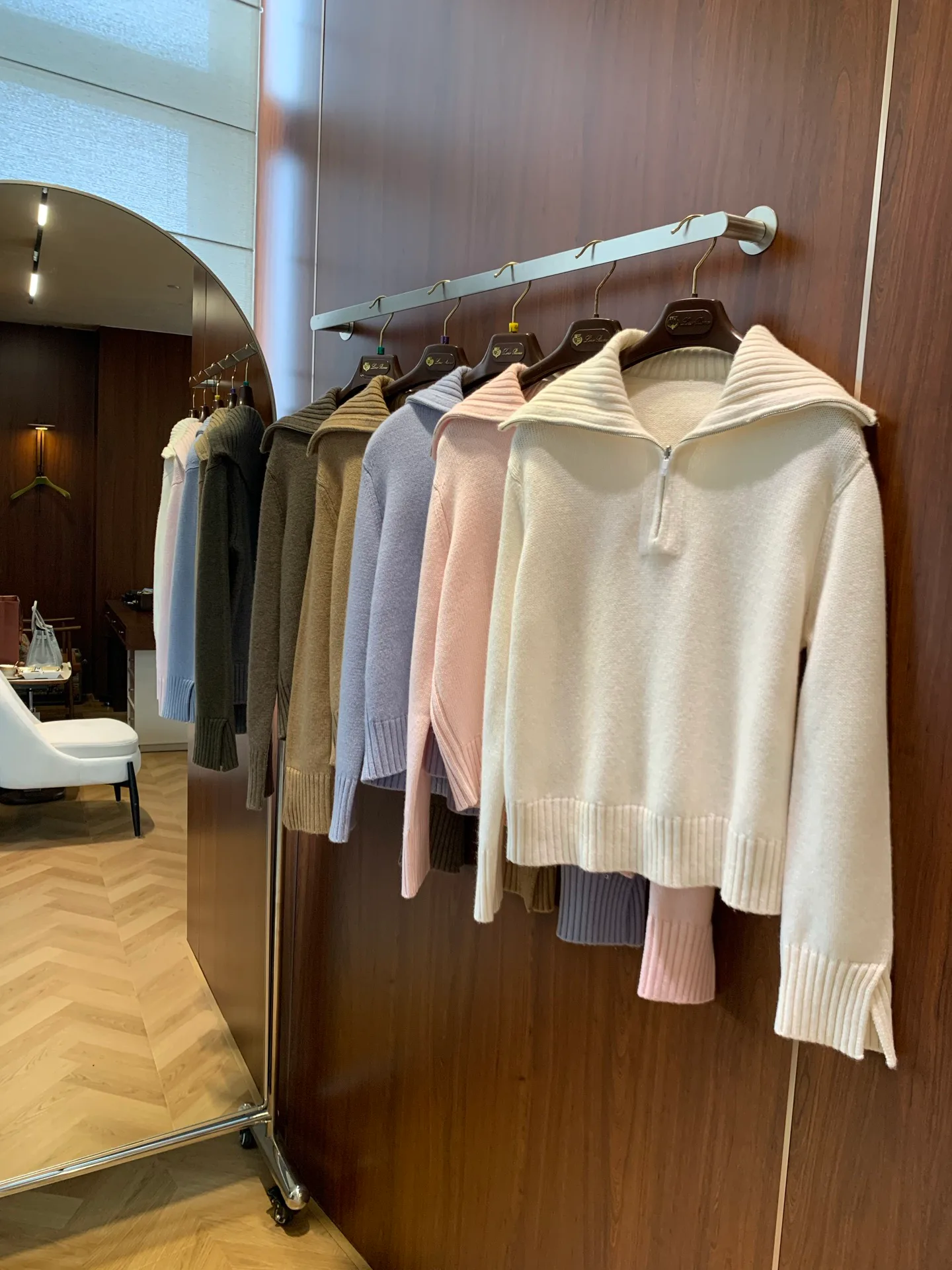 Women's Jumpers And Sweaters LORO PIANA 18474214