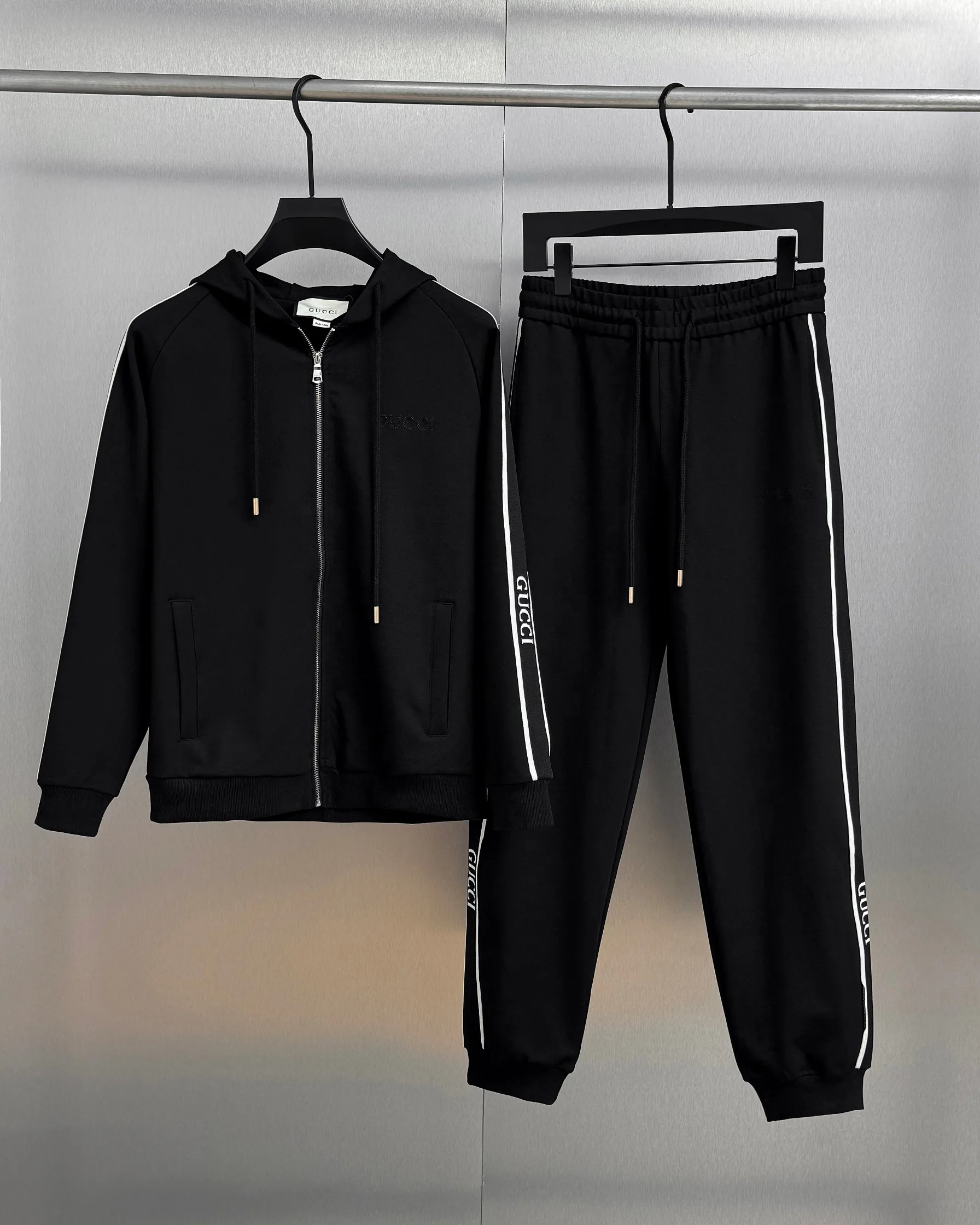 Men's Trousers GUCCI 18069019