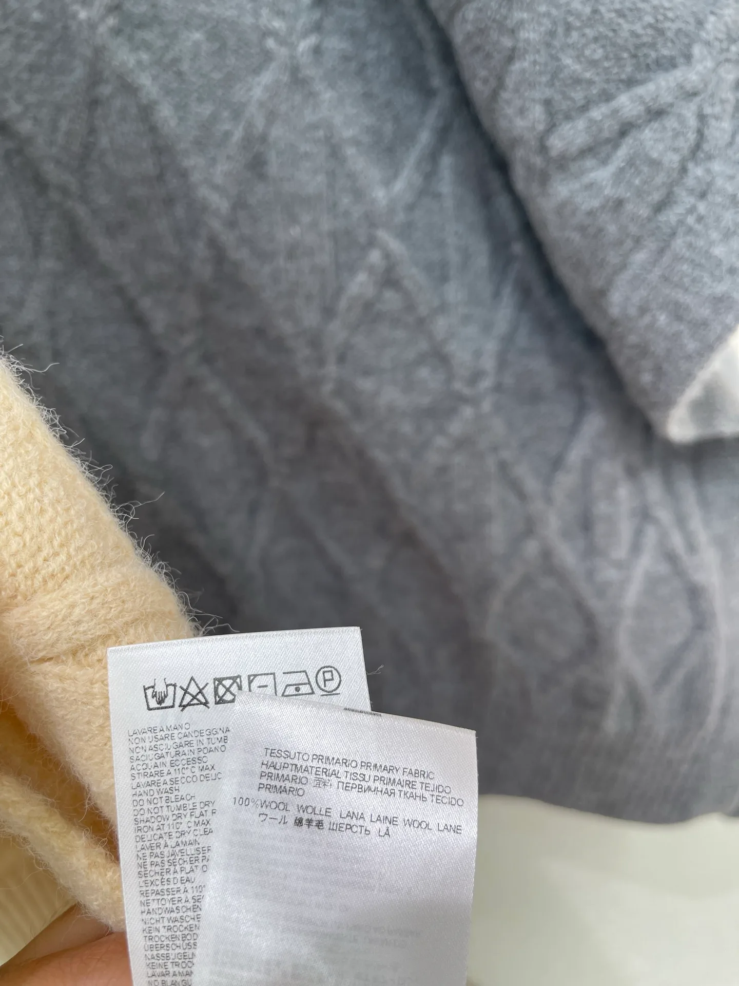 Women's Jumpers And Sweaters VIVIENNE WESTWOOD 18031130