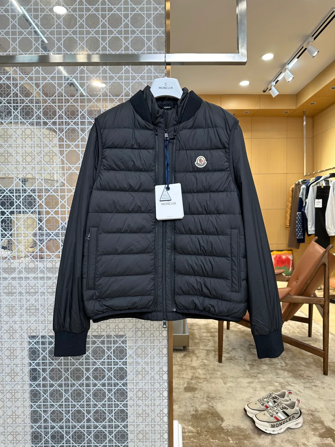 Men's Jackets And Down Jackets MONCLER 18461312