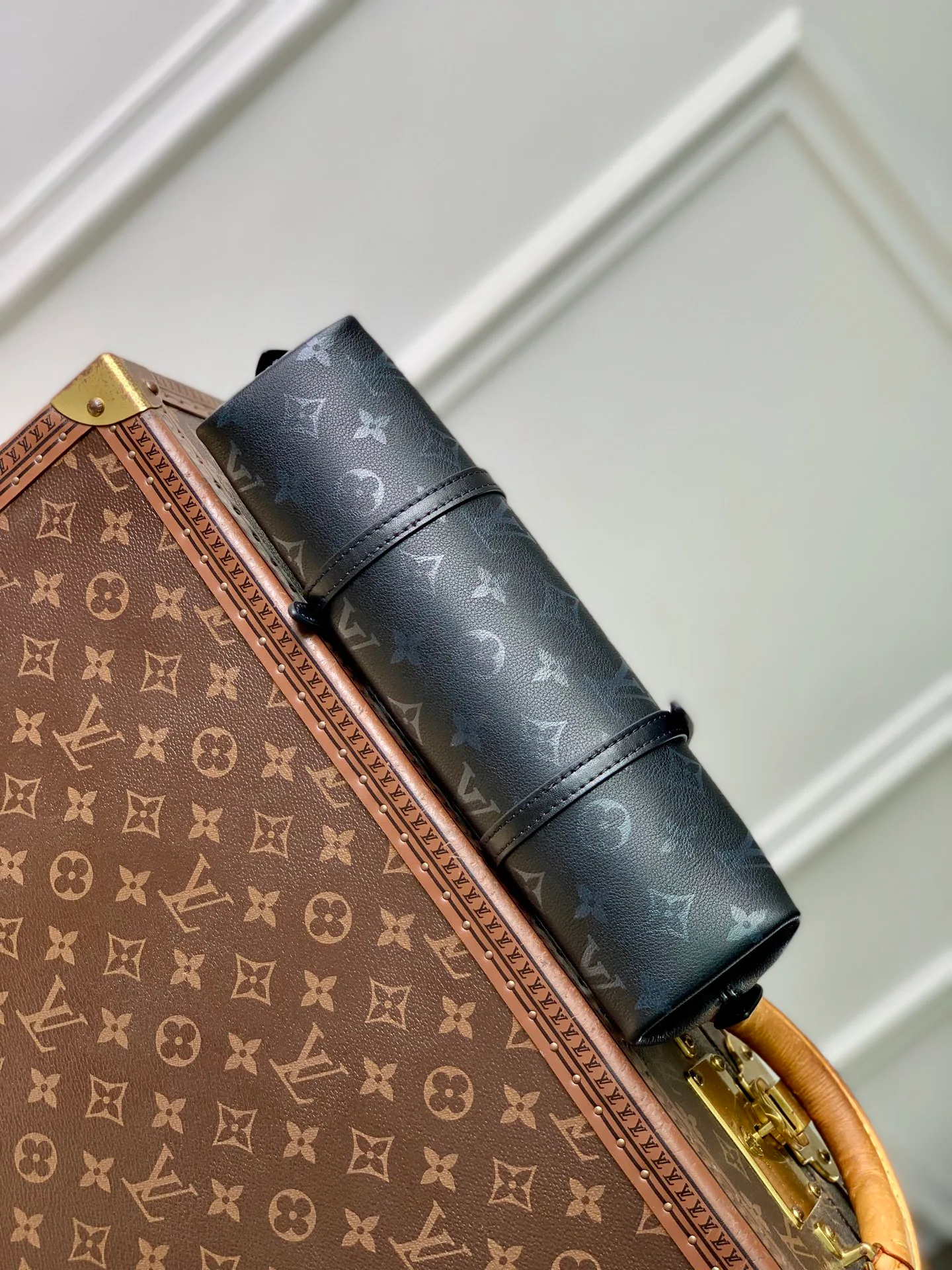 Women's Classic Handbags LOUIS VUITTON 18147459