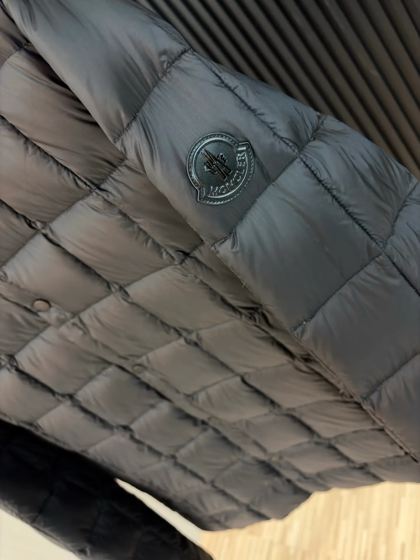 Women's Jackets And Down Jackets MONCLER 17868385
